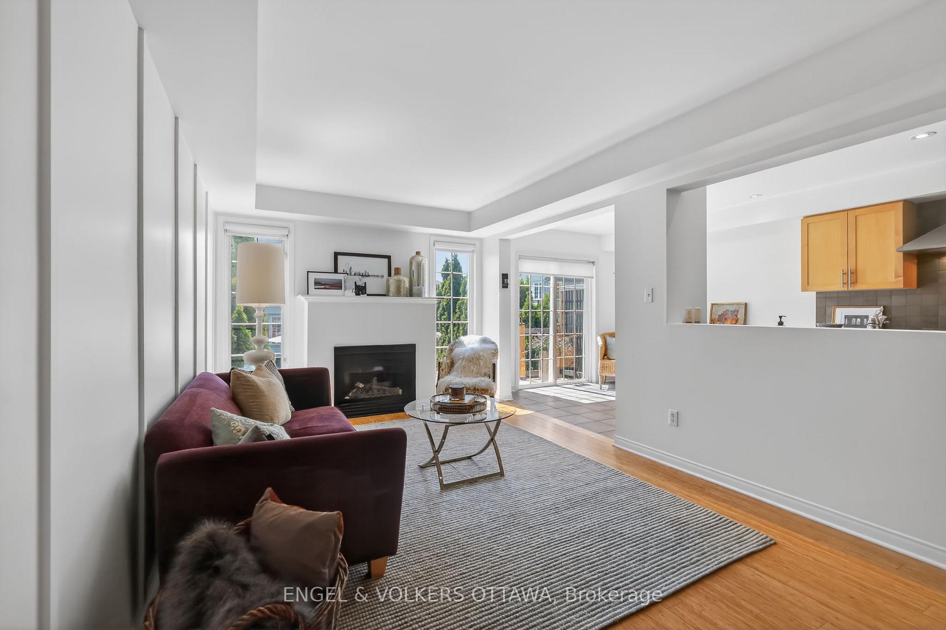 Photo 18 of 103 Goldwood Private, Ottawa, Barrhaven - Stonebridge — HOMEH