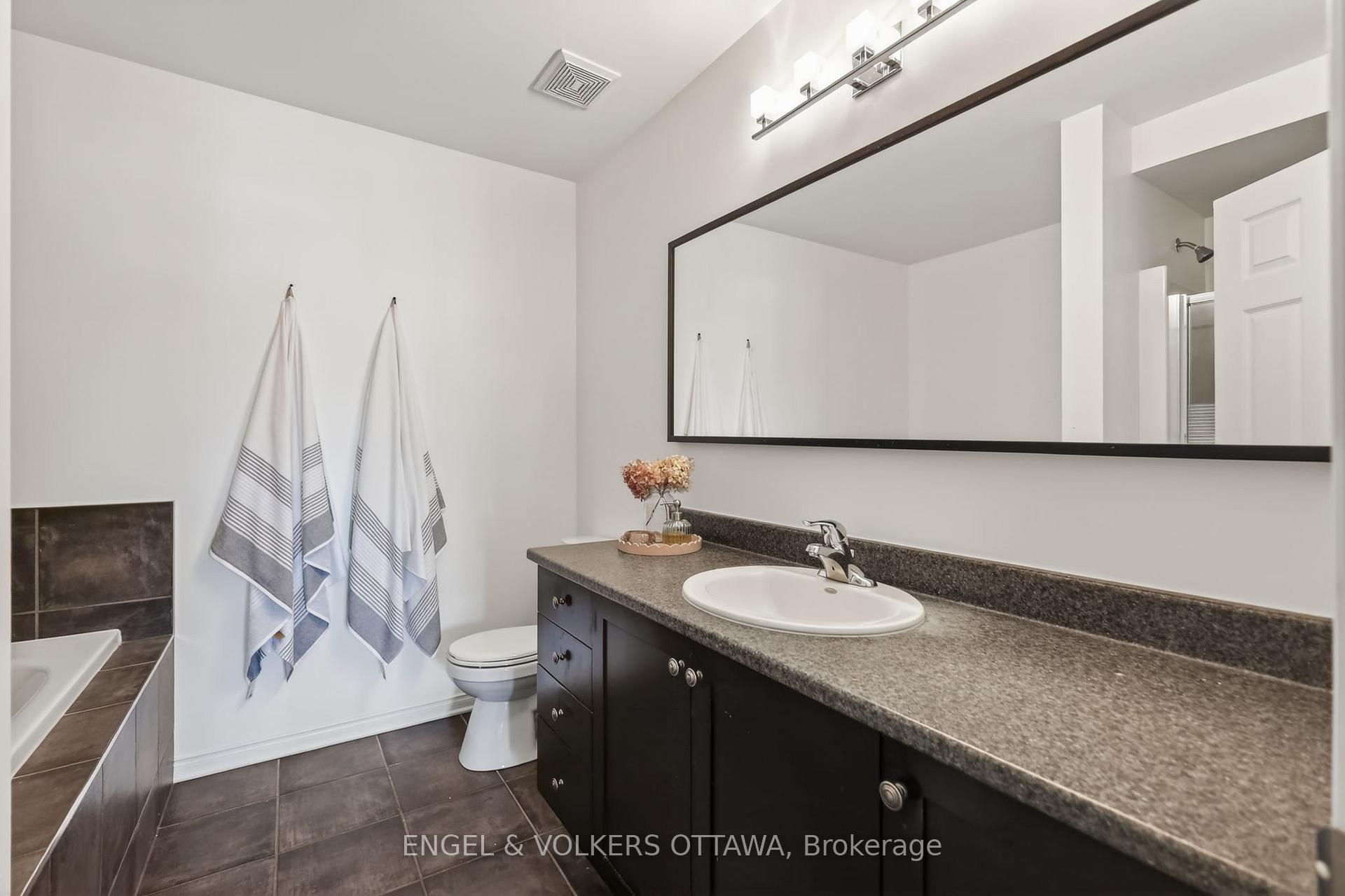 Photo 28 of 103 Goldwood Private, Ottawa, Barrhaven - Stonebridge — HOMEH