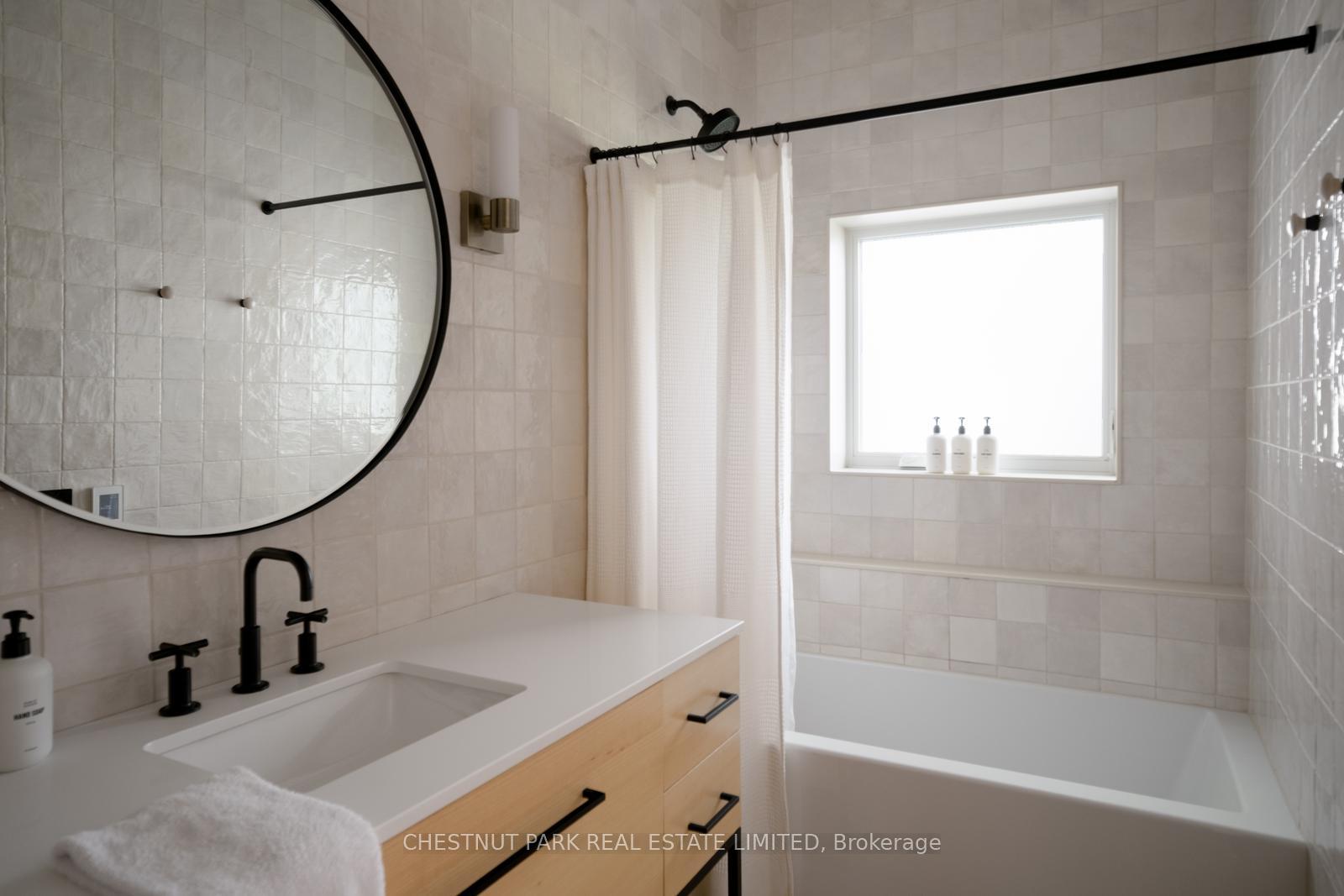Photo 13 of 2468 County Road 15, Prince Edward County, Sophiasburg Ward — HOMEH