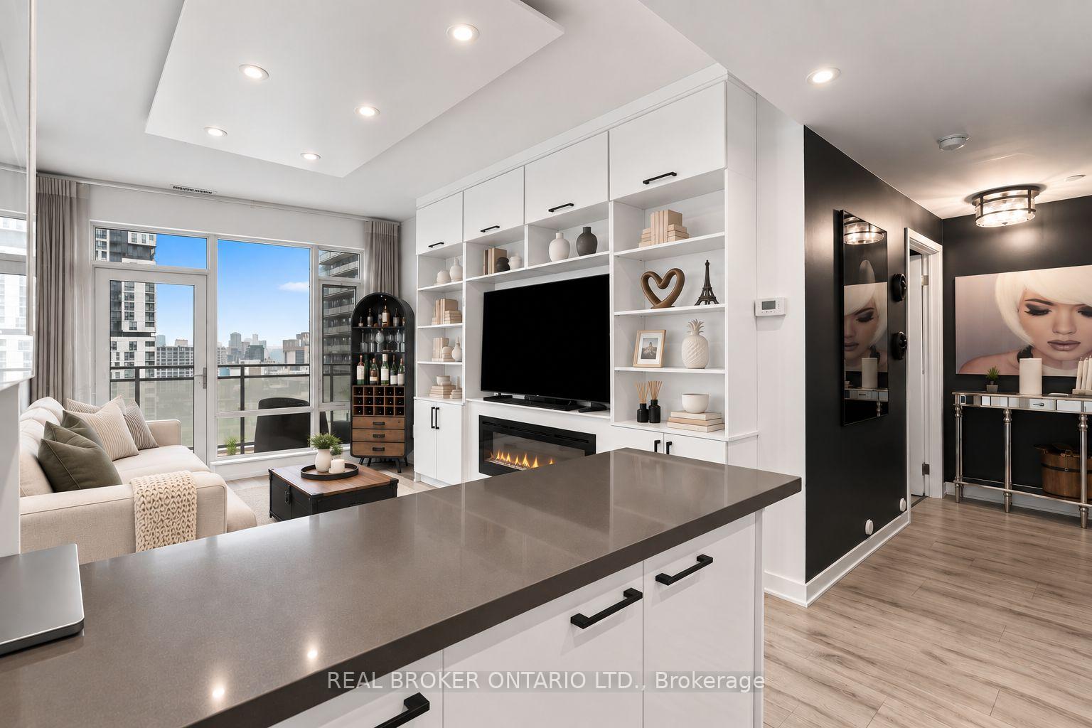 Photo 10 of Unit 2002, 21 Widmer Street, Toronto, Waterfront Communities — HOMEH