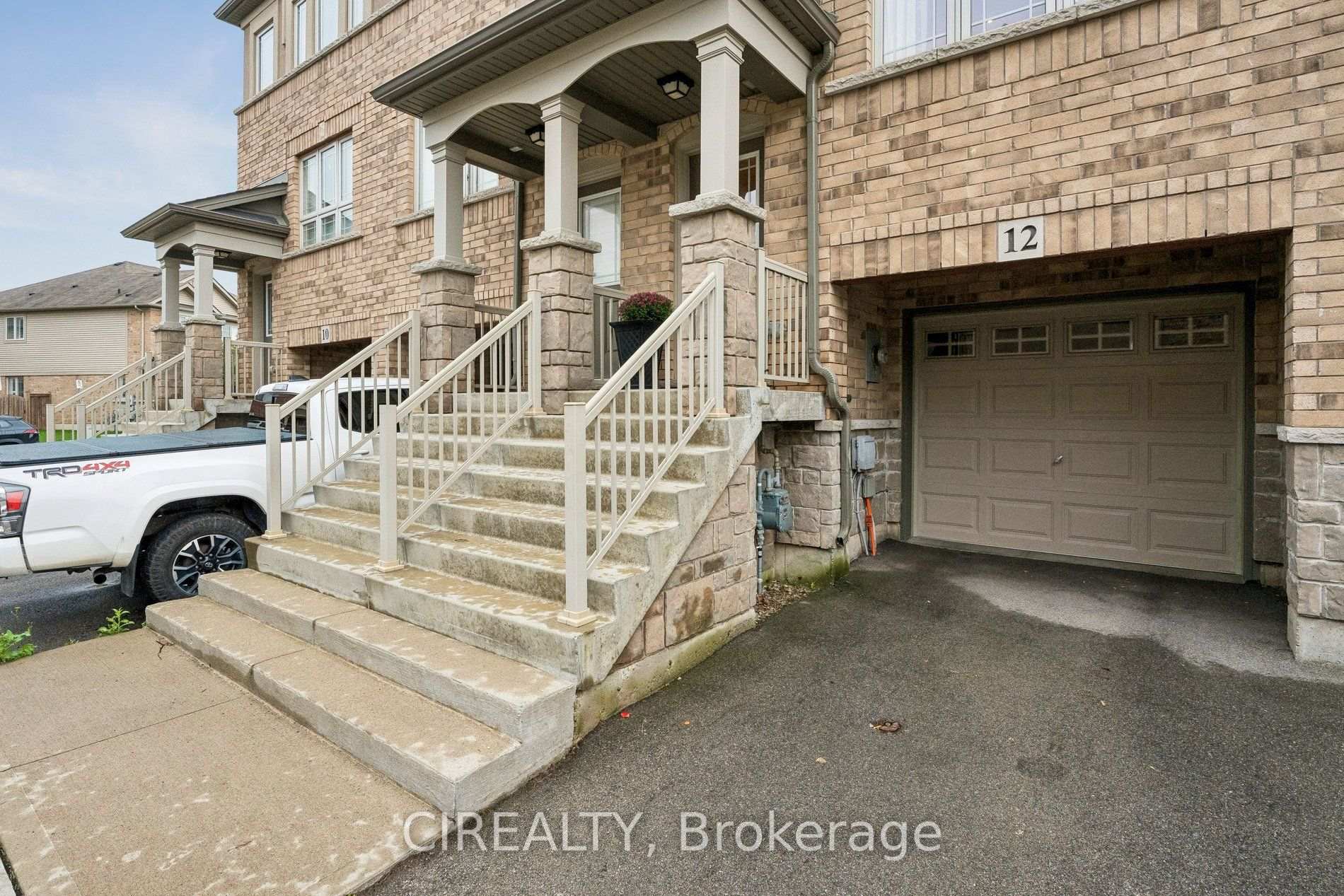 Photo 3 of Unit 12, 201 Westbank Trail, Hamilton, Stoney Creek Mountain — HOMEH