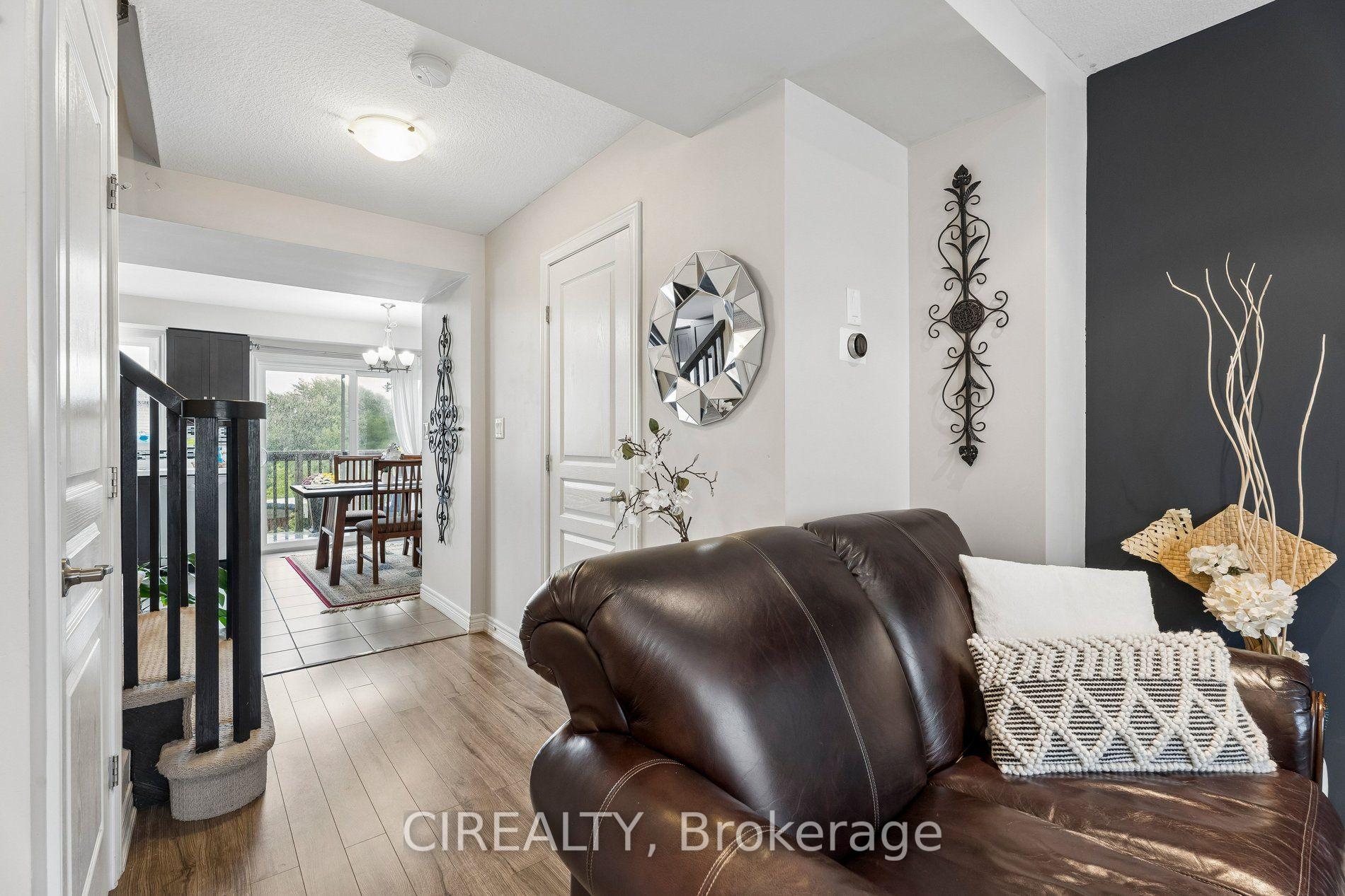 Photo 13 of Unit 12, 201 Westbank Trail, Hamilton, Stoney Creek Mountain — HOMEH