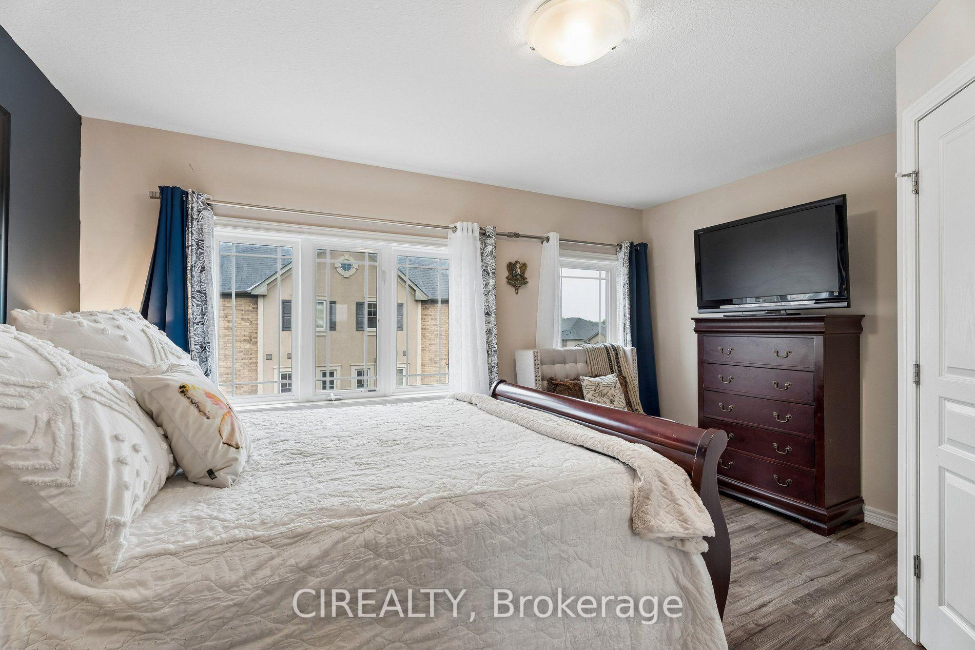 Photo 36 of Unit 12, 201 Westbank Trail, Hamilton, Stoney Creek Mountain — HOMEH