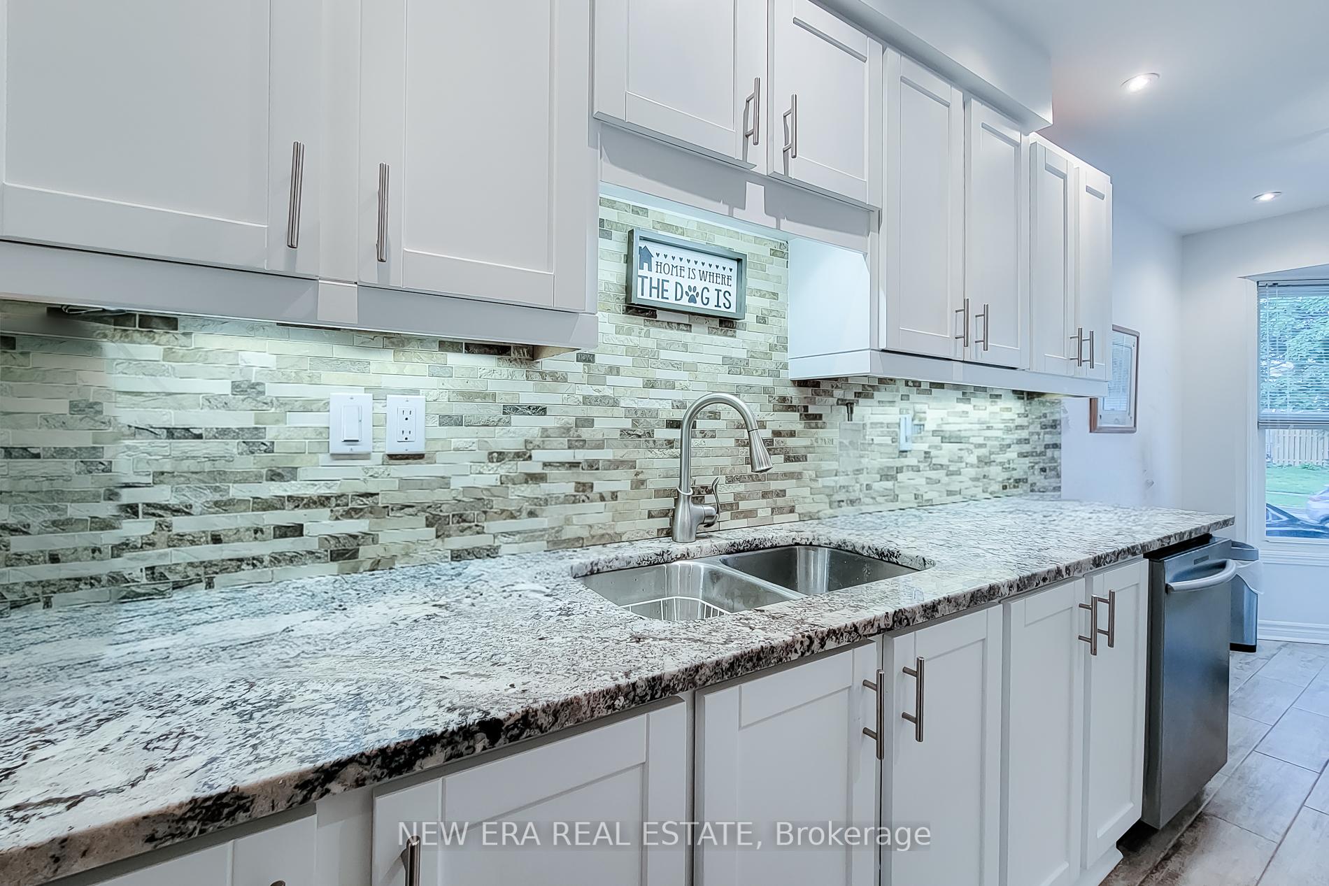 Photo 16 of 8 Dalton Gate, Hamilton, Stoney Creek Mountain — HOMEH