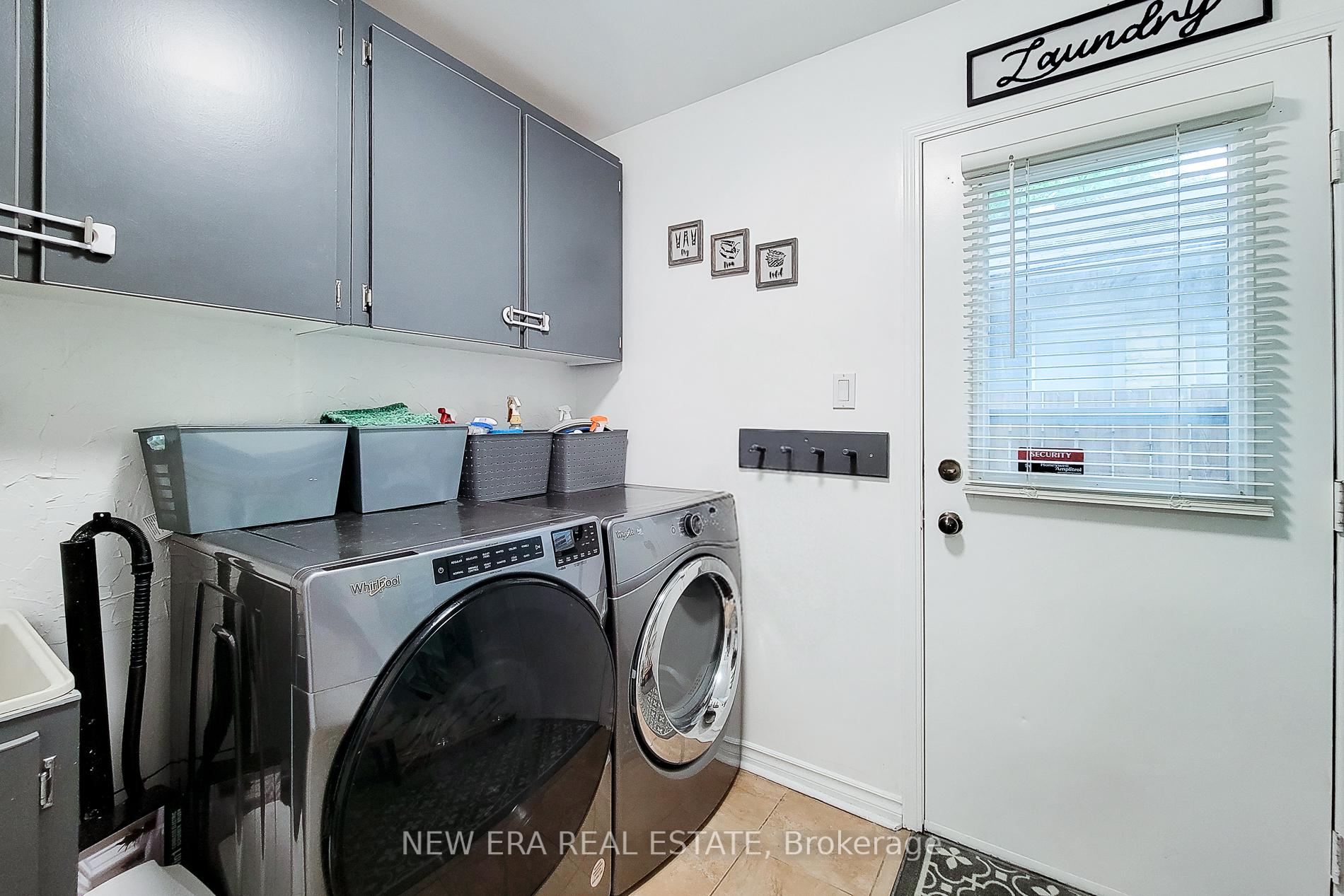 Photo 19 of 8 Dalton Gate, Hamilton, Stoney Creek Mountain — HOMEH