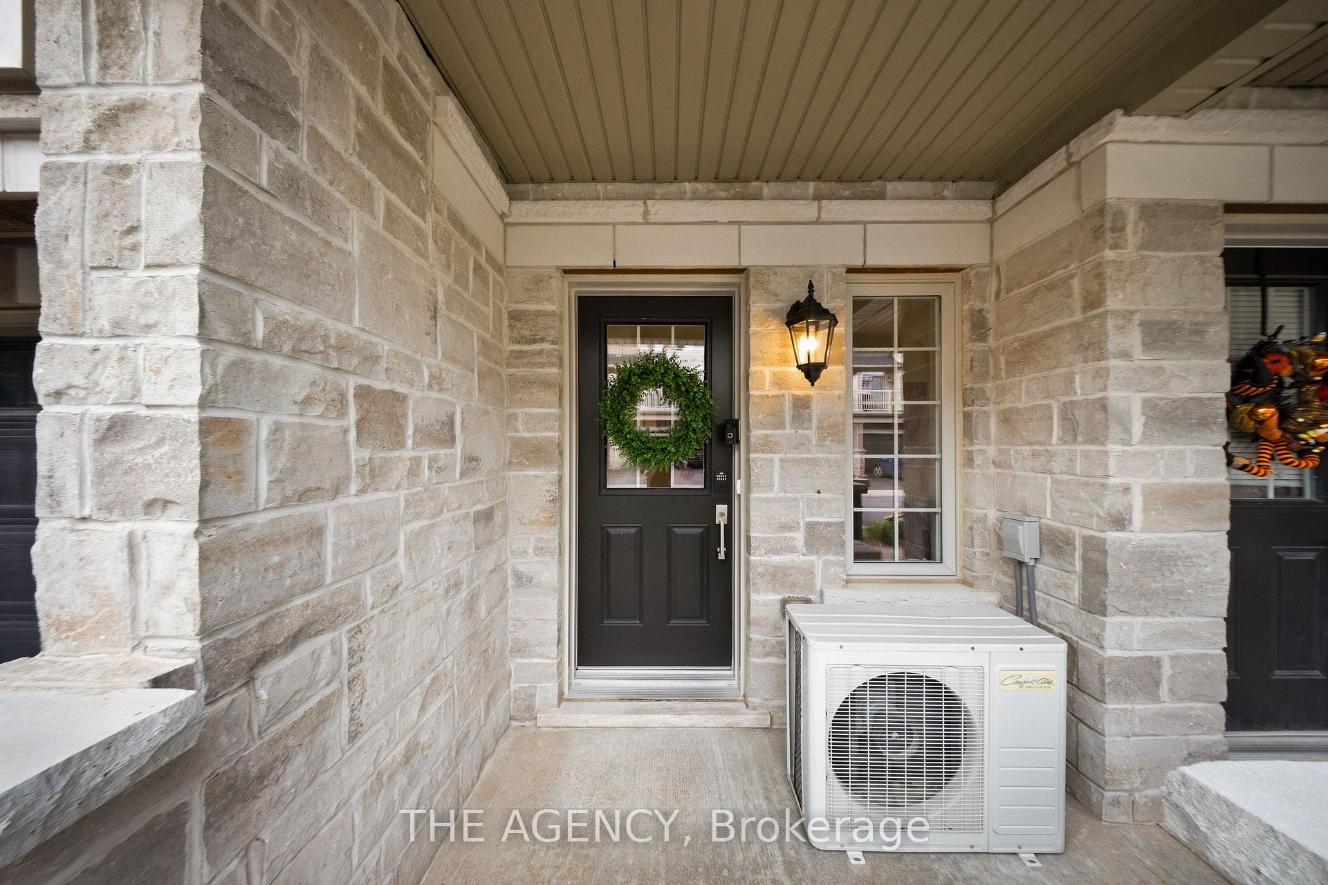 Photo 5 of Unit 19, 215 Dundas Street E, Hamilton, Waterdown — HOMEH