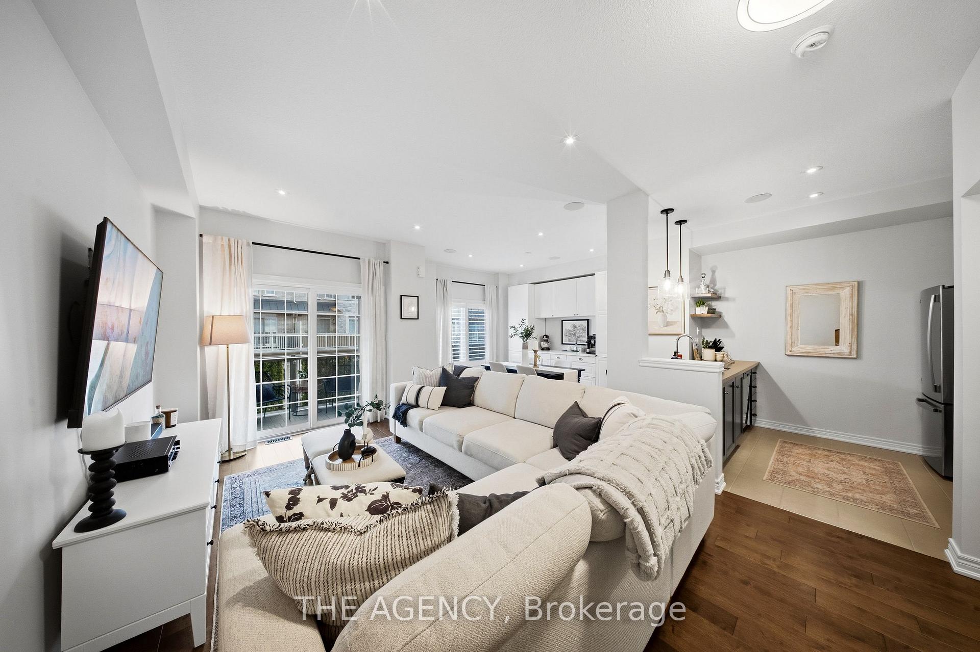 Photo 10 of Unit 19, 215 Dundas Street E, Hamilton, Waterdown — HOMEH