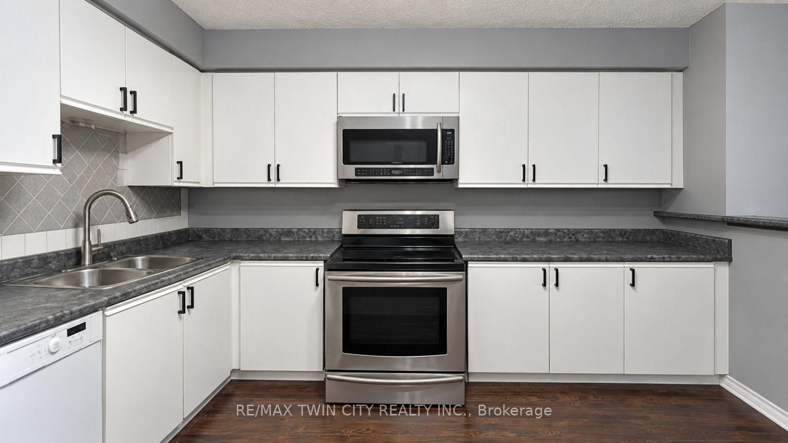 Photo 6 of Unit 302, 55 Green Valley Drive, Cambridge — HOMEH