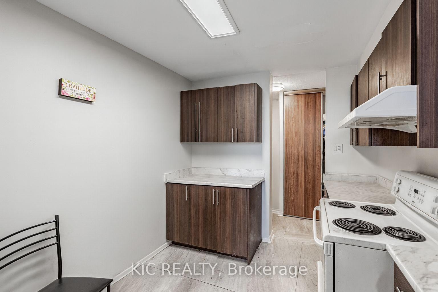 Photo 9 of Unit 403, 2645 Kipling Avenue, Etobicoke, Mount Olive-Silverstone-Jamestown — HOMEH