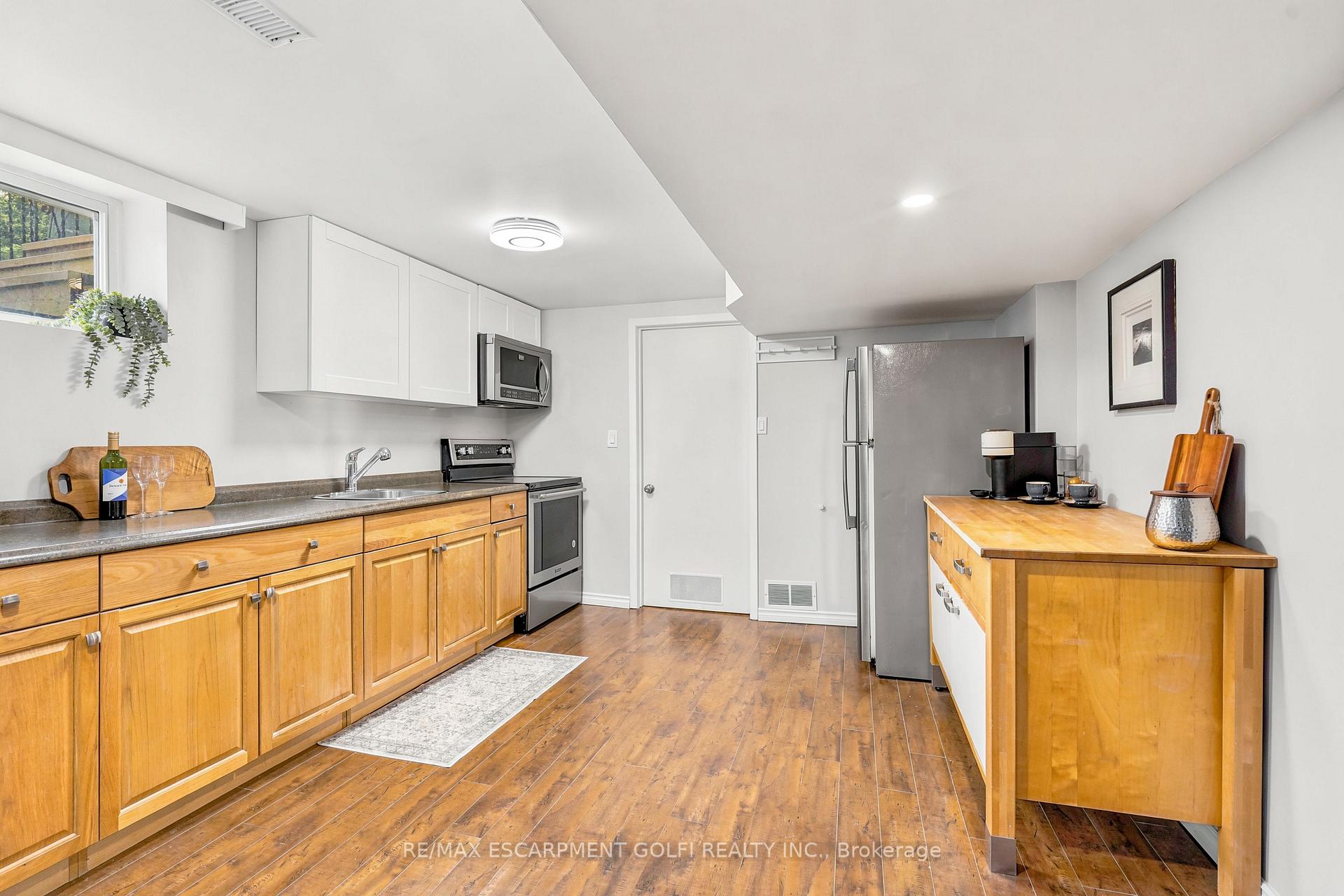 Photo 30 of 14 Leslie Drive, Hamilton, Stoney Creek — HOMEH