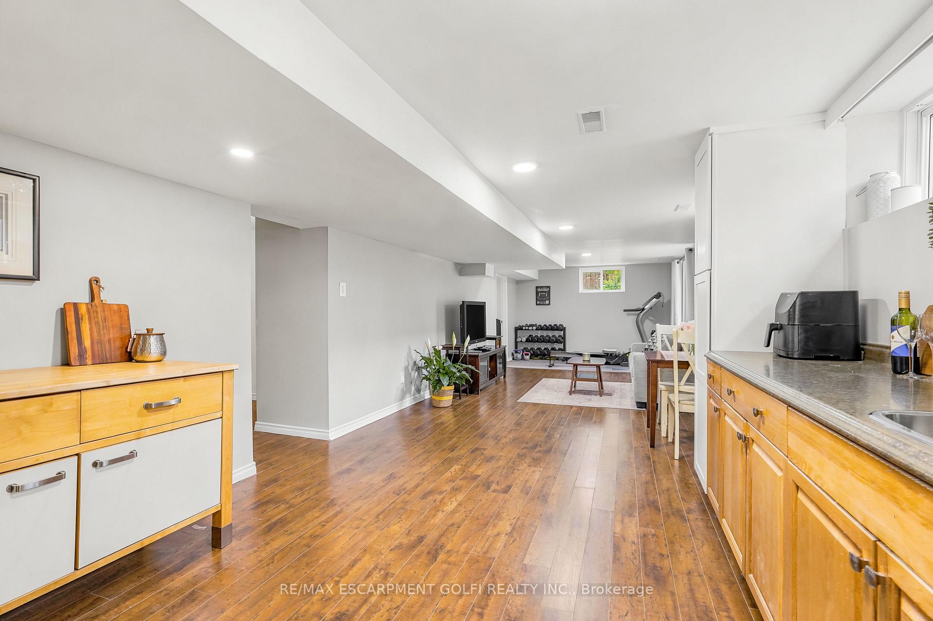 Photo 32 of 14 Leslie Drive, Hamilton, Stoney Creek — HOMEH