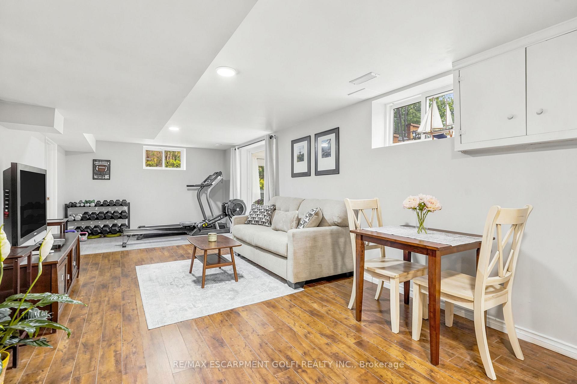 Photo 33 of 14 Leslie Drive, Hamilton, Stoney Creek — HOMEH