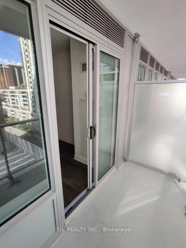 Photo 5 of Unit 814, 195 Redpath Avenue, Toronto, Mount Pleasant West — HOMEH