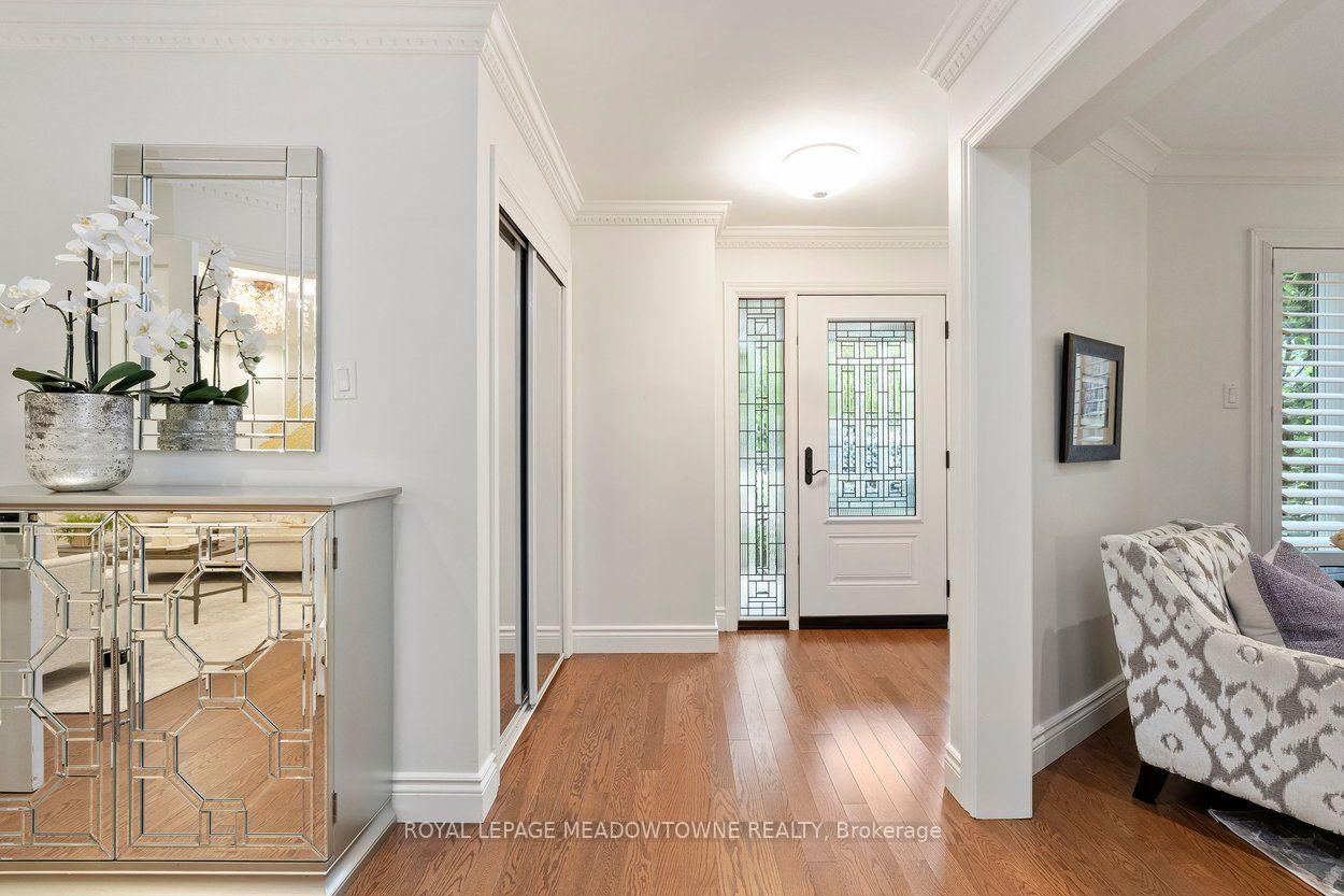 Photo 5 of 4260 Sagebrush Trail, Mississauga, Creditview — HOMEH