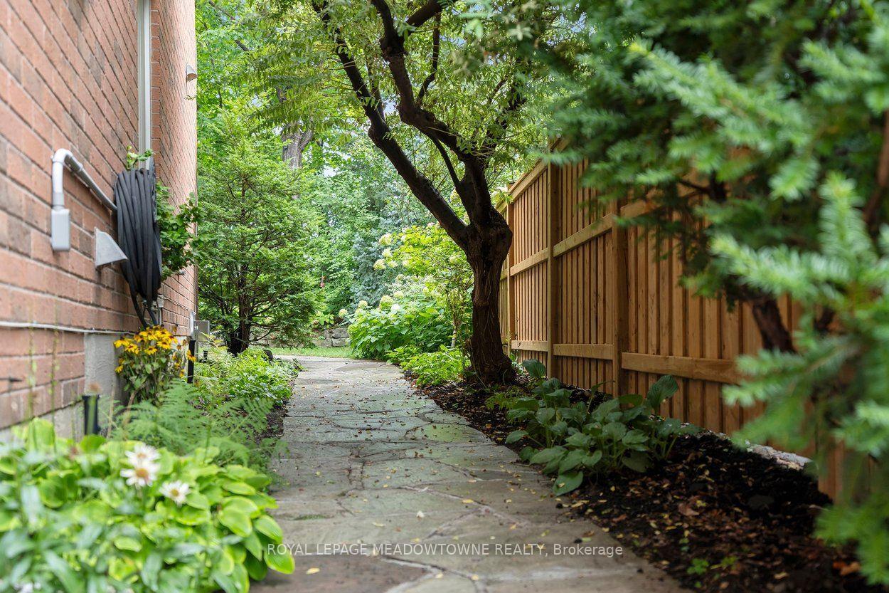 Photo 41 of 4260 Sagebrush Trail, Mississauga, Creditview — HOMEH