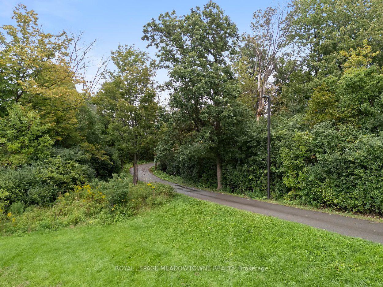Photo 48 of 4260 Sagebrush Trail, Mississauga, Creditview — HOMEH
