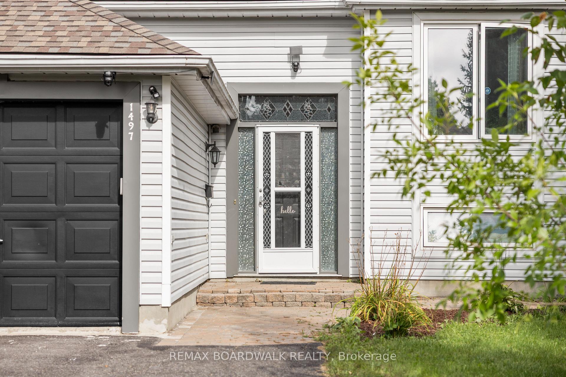 Photo 3 of 1497 Roberval Avenue, Ottawa, Fallingbrook/Ridgemount — HOMEH