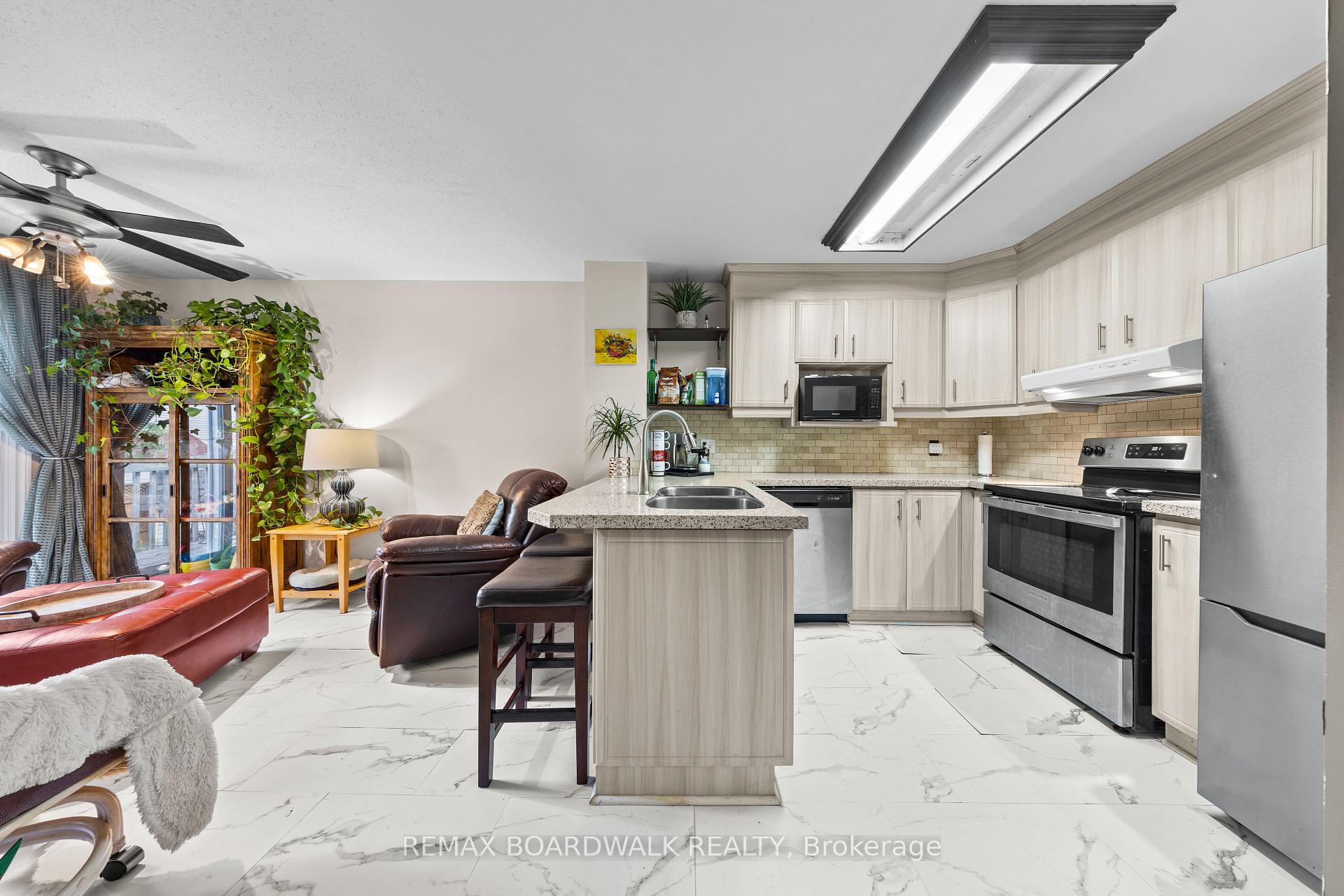 Photo 9 of 1497 Roberval Avenue, Ottawa, Fallingbrook/Ridgemount — HOMEH