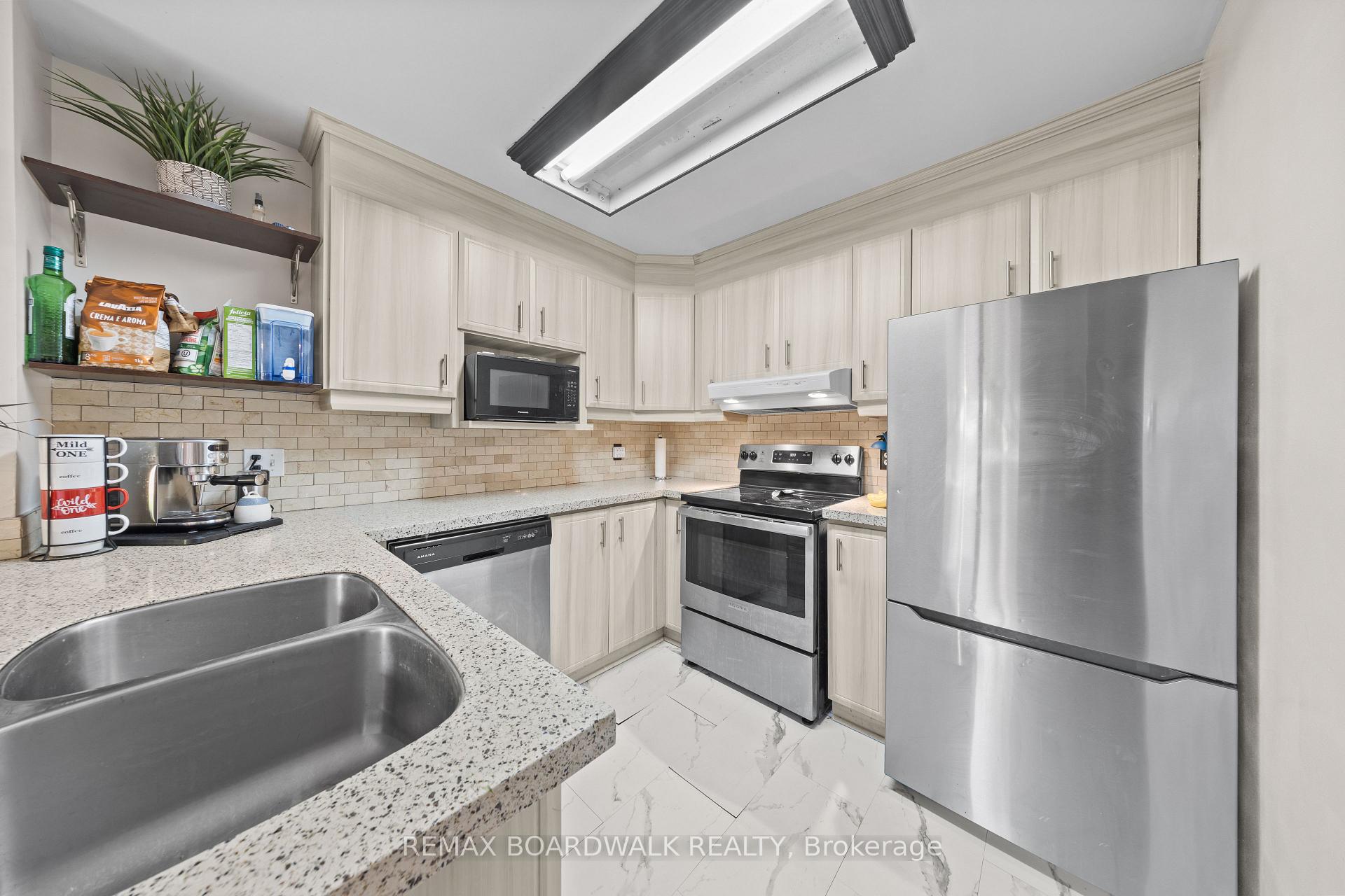 Photo 11 of 1497 Roberval Avenue, Ottawa, Fallingbrook/Ridgemount — HOMEH