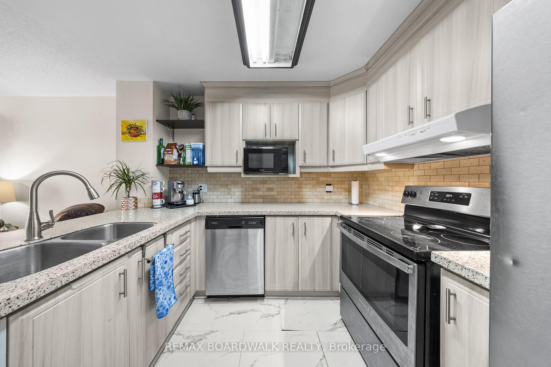 Photo 12 of 1497 Roberval Avenue, Ottawa, Fallingbrook/Ridgemount — HOMEH
