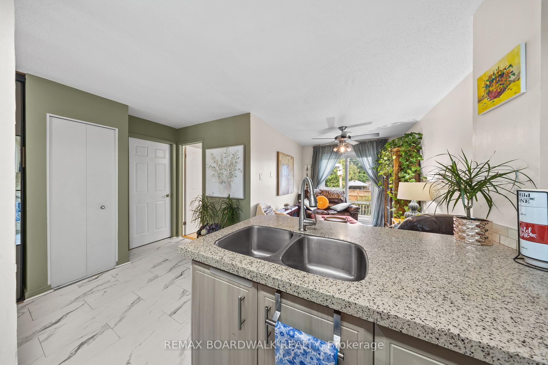 Photo 13 of 1497 Roberval Avenue, Ottawa, Fallingbrook/Ridgemount — HOMEH