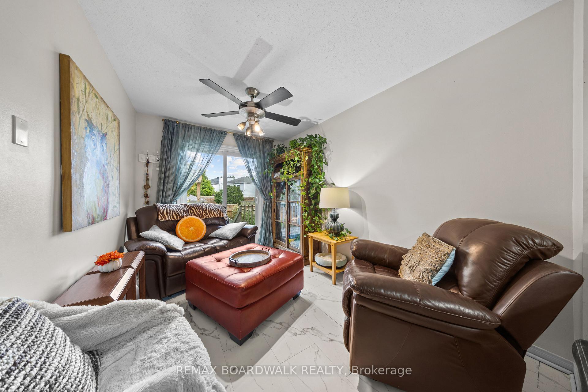 Photo 14 of 1497 Roberval Avenue, Ottawa, Fallingbrook/Ridgemount — HOMEH