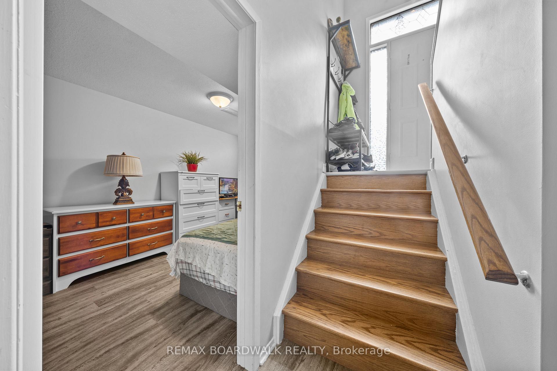 Photo 21 of 1497 Roberval Avenue, Ottawa, Fallingbrook/Ridgemount — HOMEH