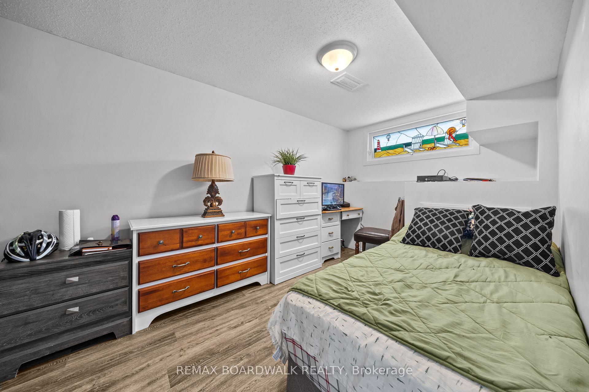 Photo 22 of 1497 Roberval Avenue, Ottawa, Fallingbrook/Ridgemount — HOMEH