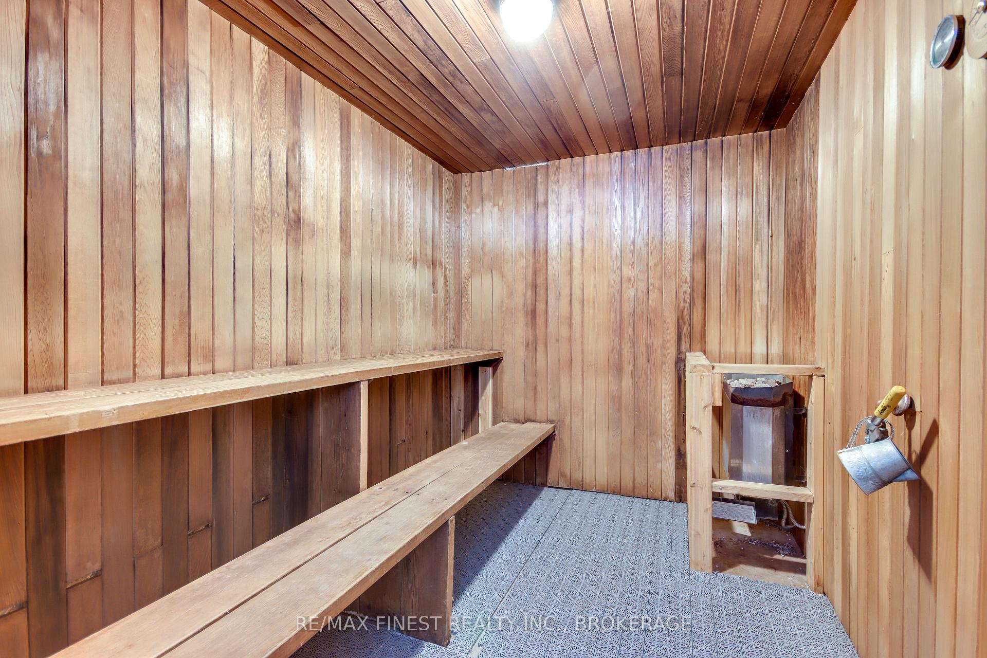 Photo 11 of Unit 206, 2 Mowat Avenue, Kingston, Central City West — HOMEH