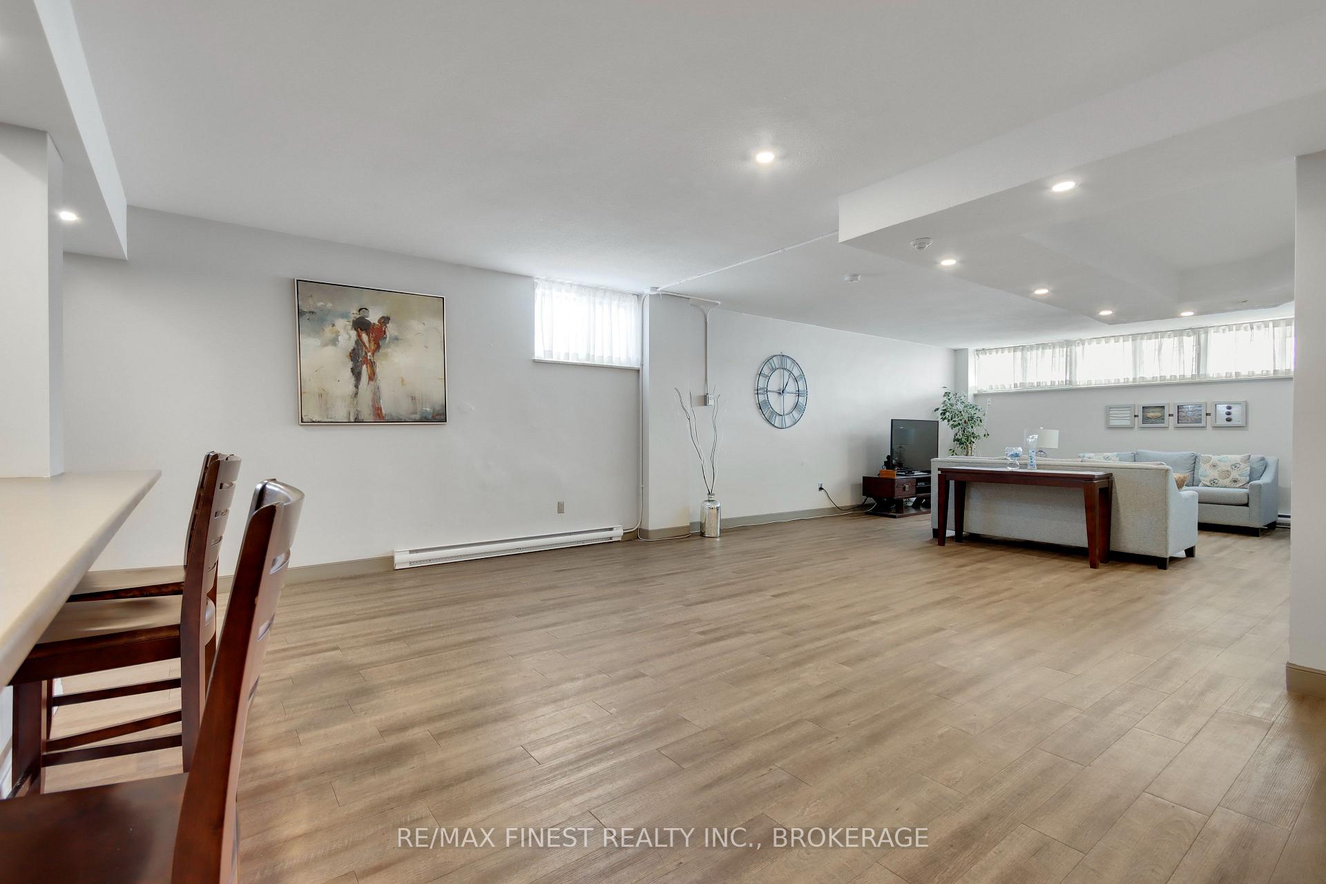Photo 13 of Unit 206, 2 Mowat Avenue, Kingston, Central City West — HOMEH