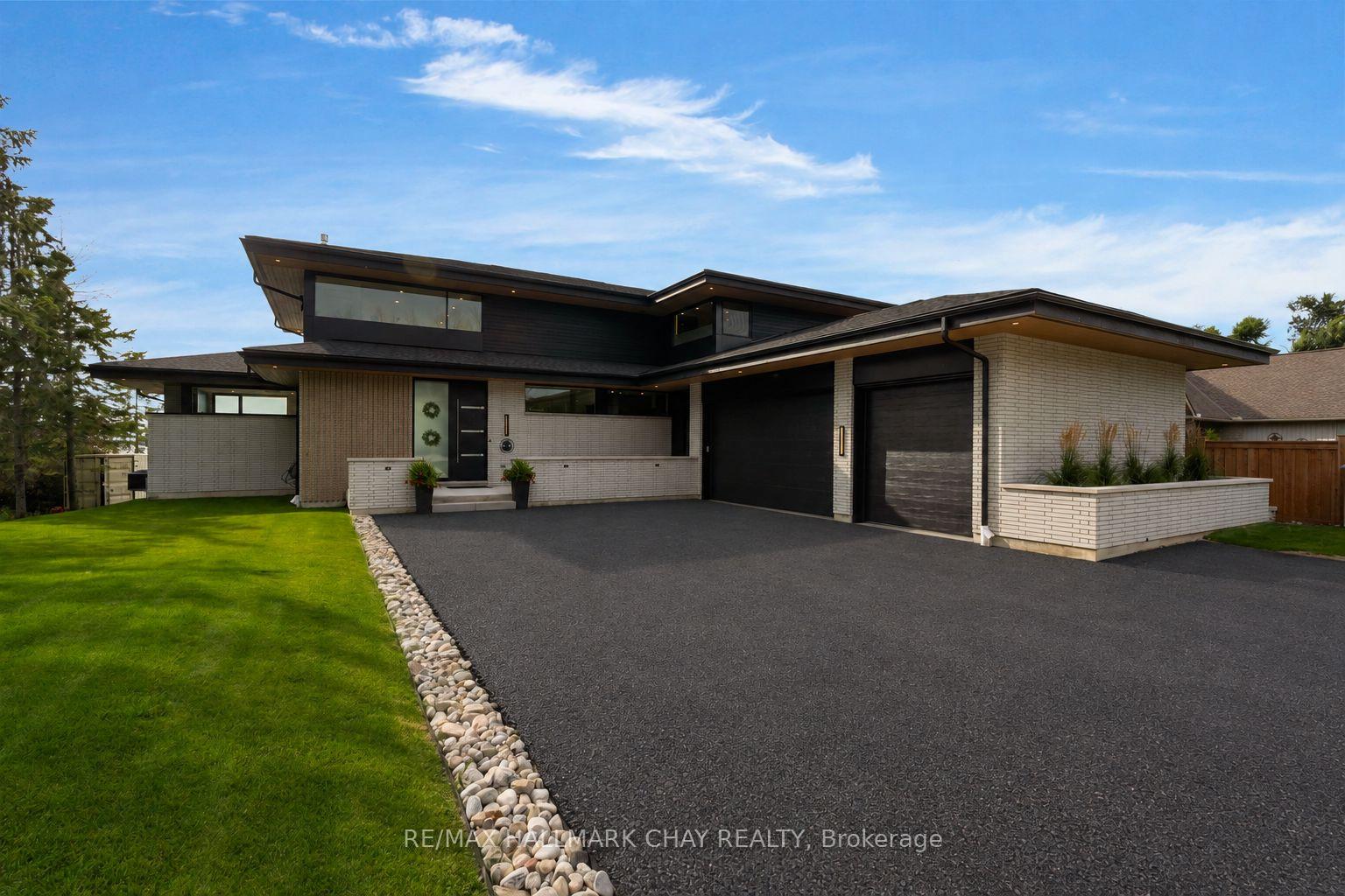 Photo of 6376 Rama Road W