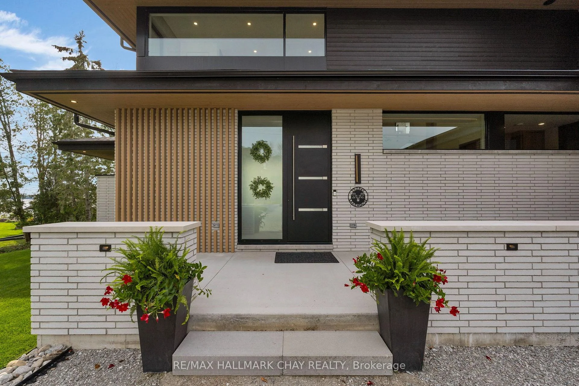 Photo 13 of 6376 Rama Road W, Ramara, Rural Ramara — HOMEH