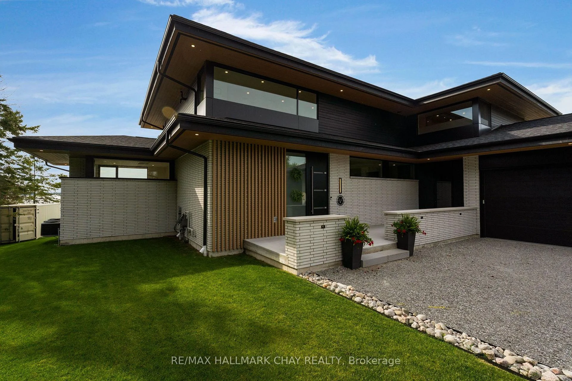 Photo 15 of 6376 Rama Road W, Ramara, Rural Ramara — HOMEH