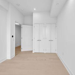 Photo 14 of Unit 807, 8 Manor Road W, Toronto, Yonge-Eglinton — HOMEH