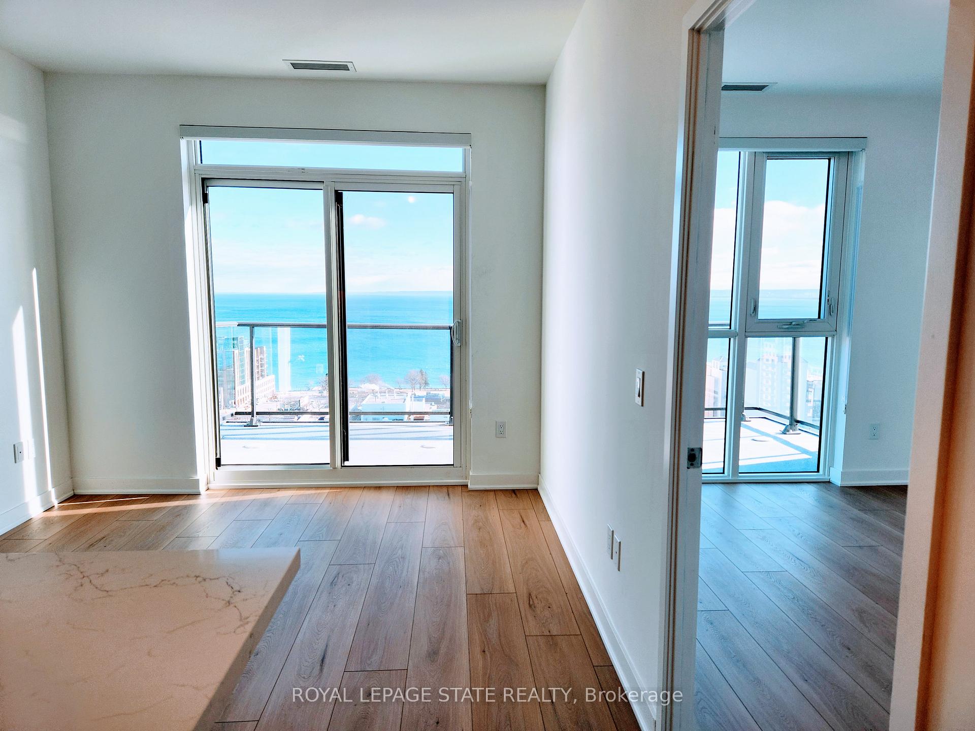 Photo 7 of Unit 1605, 2007 James Street, Burlington, Brant — HOMEH