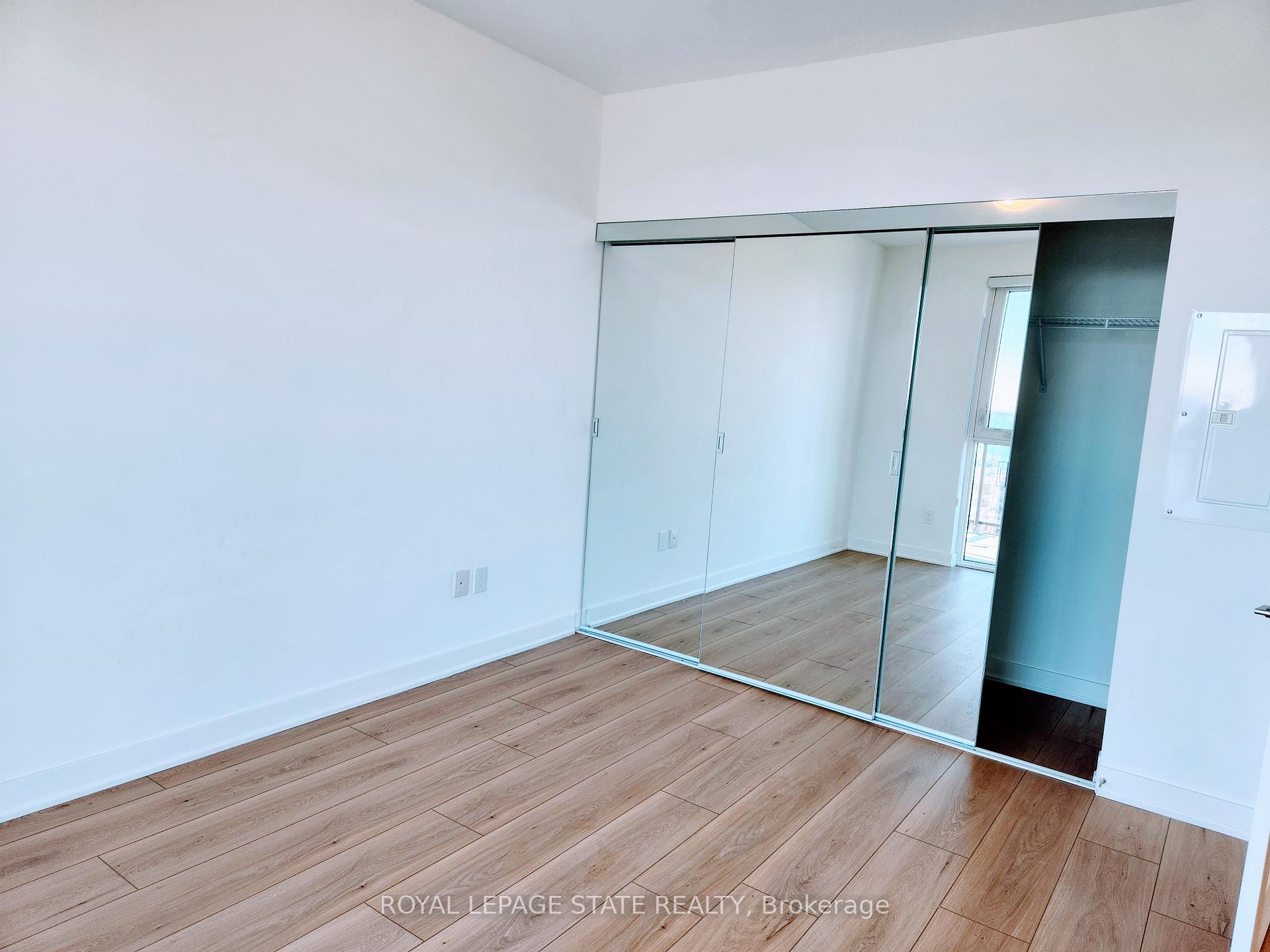 Photo 14 of Unit 1605, 2007 James Street, Burlington, Brant — HOMEH