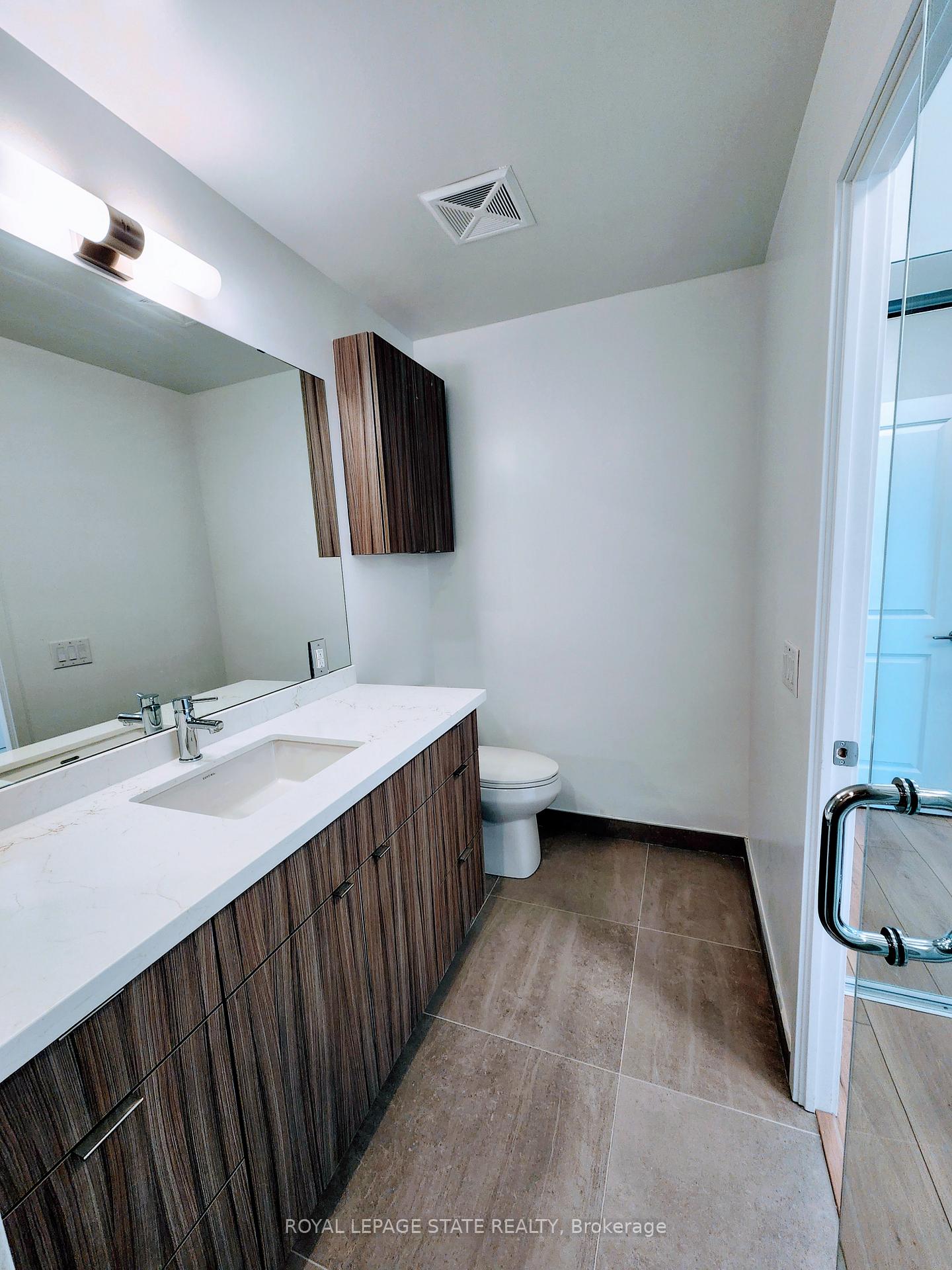Photo 17 of Unit 1605, 2007 James Street, Burlington, Brant — HOMEH