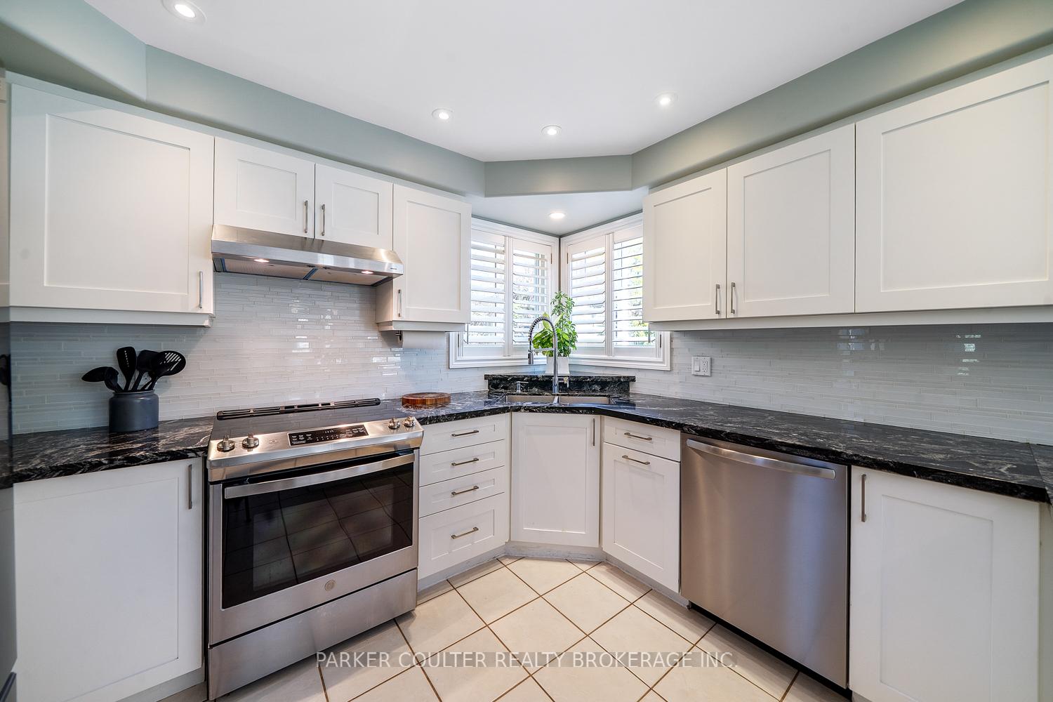 Photo 8 of 65 Miller Drive, Barrie, Edgehill Drive — HOMEH