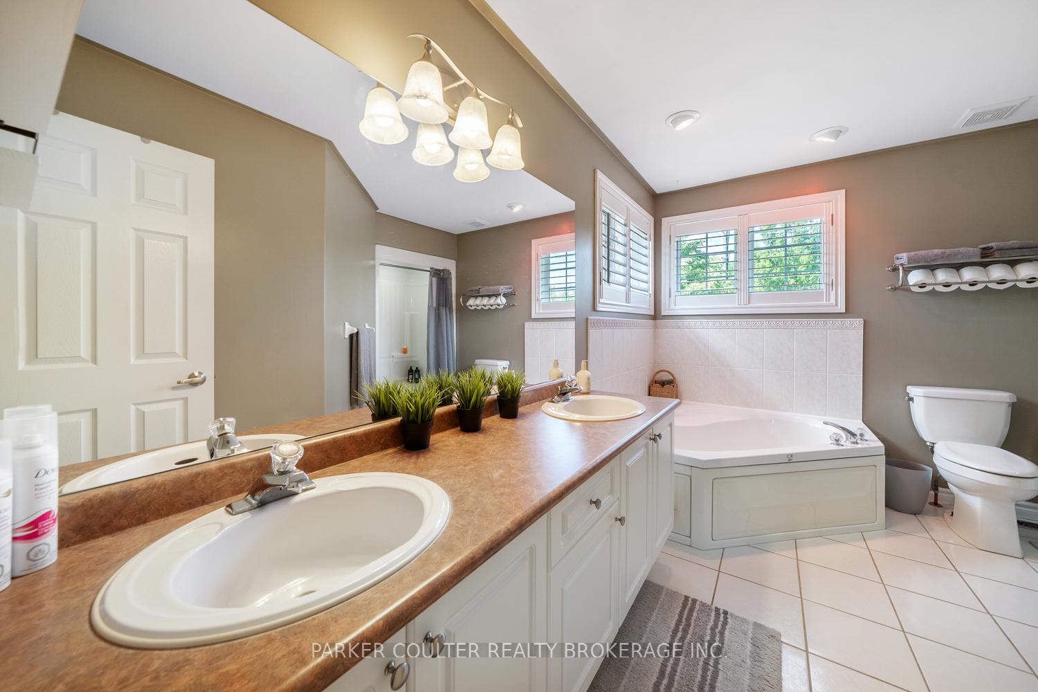 Photo 23 of 65 Miller Drive, Barrie, Edgehill Drive — HOMEH