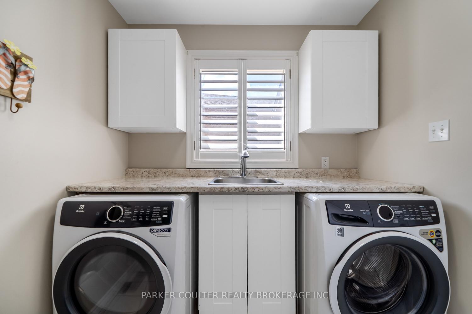 Photo 36 of 65 Miller Drive, Barrie, Edgehill Drive — HOMEH