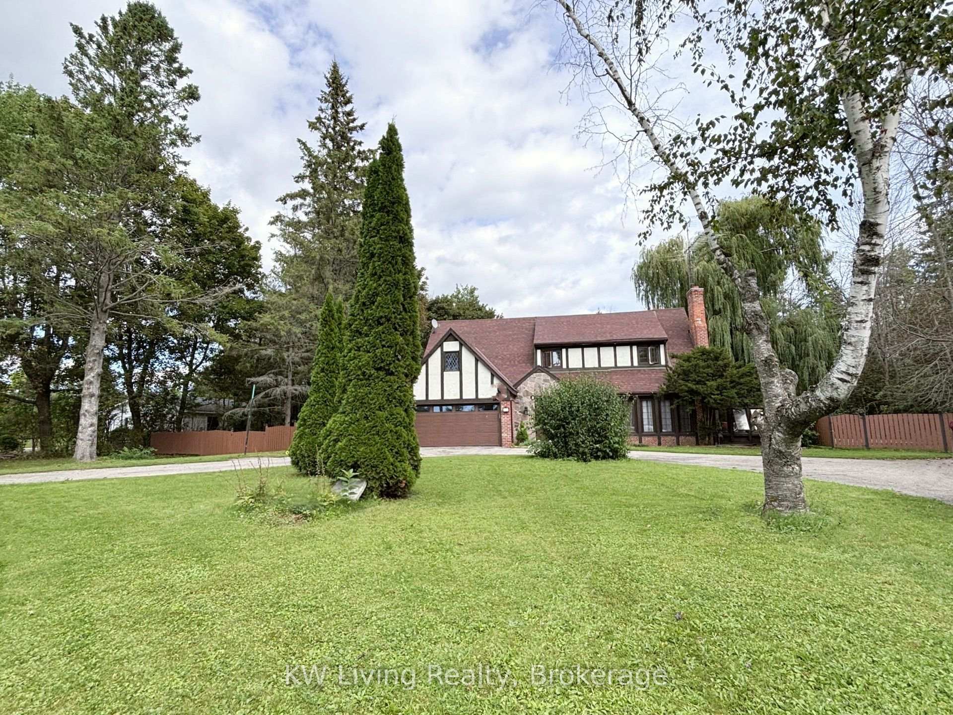 Photo 3 of 5511 Fawn Bay Road, Ramara, Rural Ramara — HOMEH