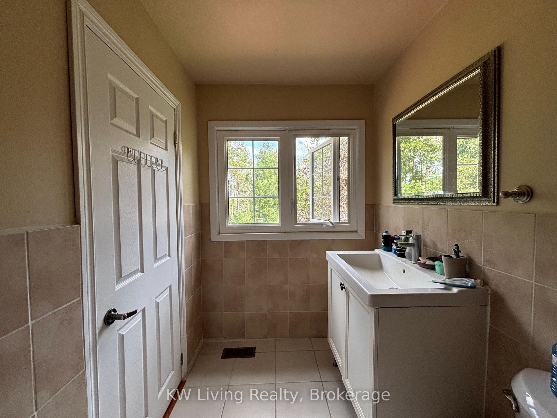 Photo 17 of 5511 Fawn Bay Road, Ramara, Rural Ramara — HOMEH
