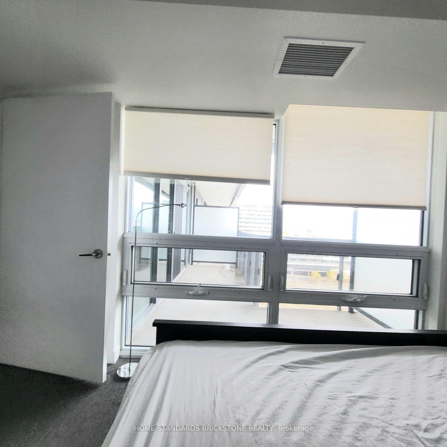 Front of Unit 1001, 160 Flemington Road