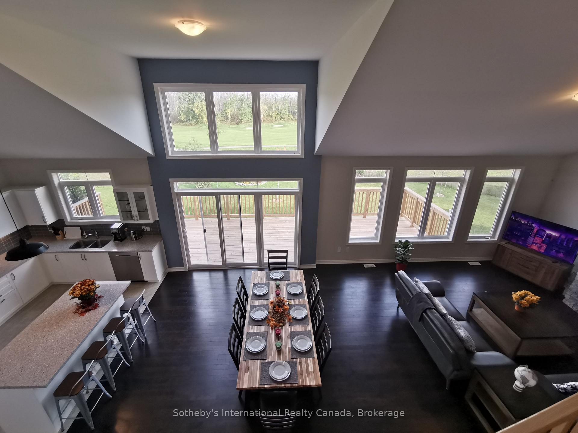 Photo 3 of 4 Spooner Crescent, Collingwood — HOMEH