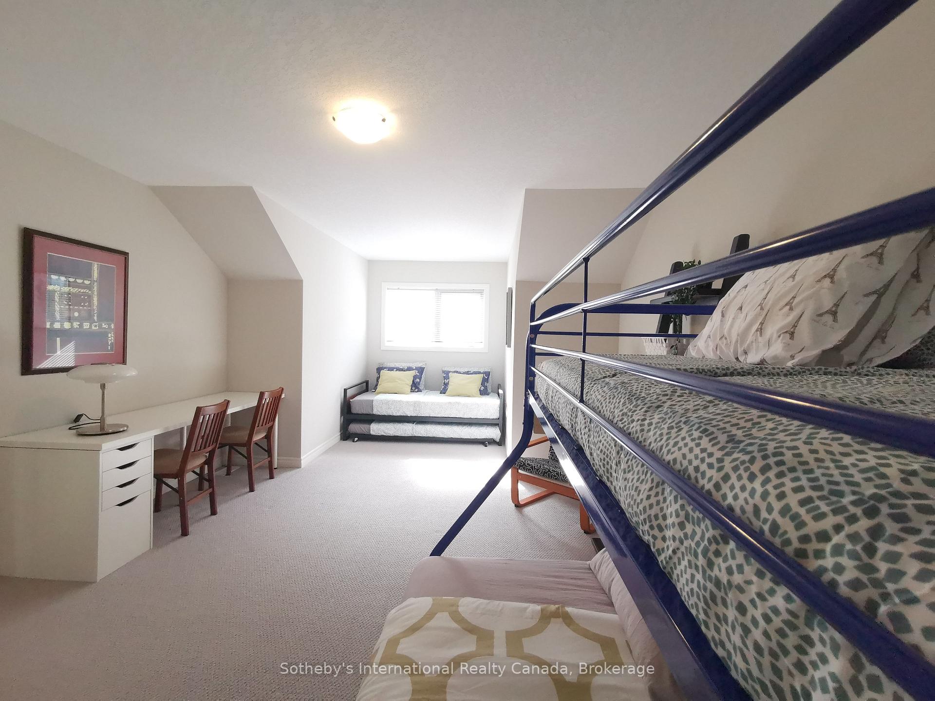Photo 10 of 4 Spooner Crescent, Collingwood — HOMEH
