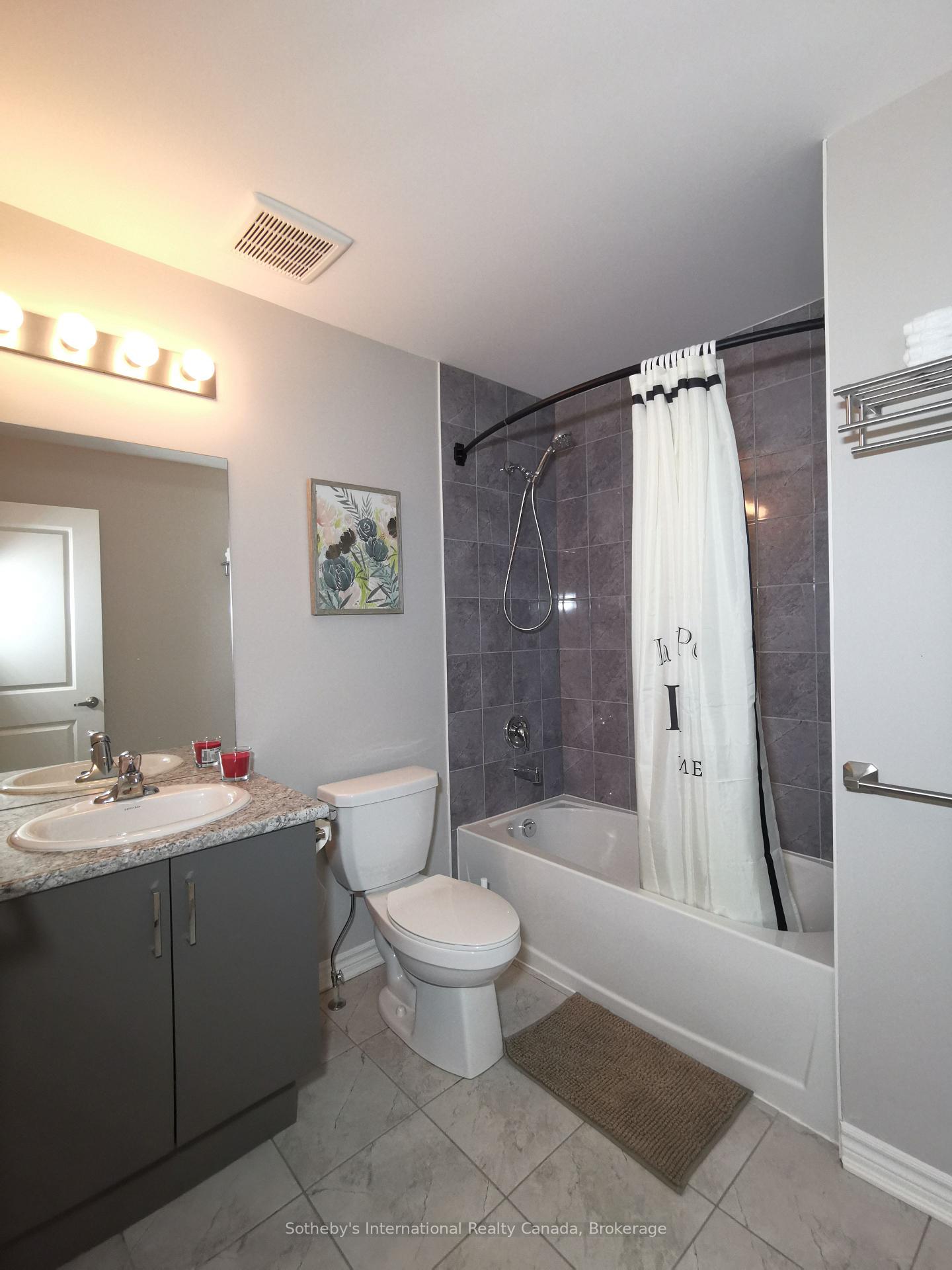 Photo 14 of 4 Spooner Crescent, Collingwood — HOMEH