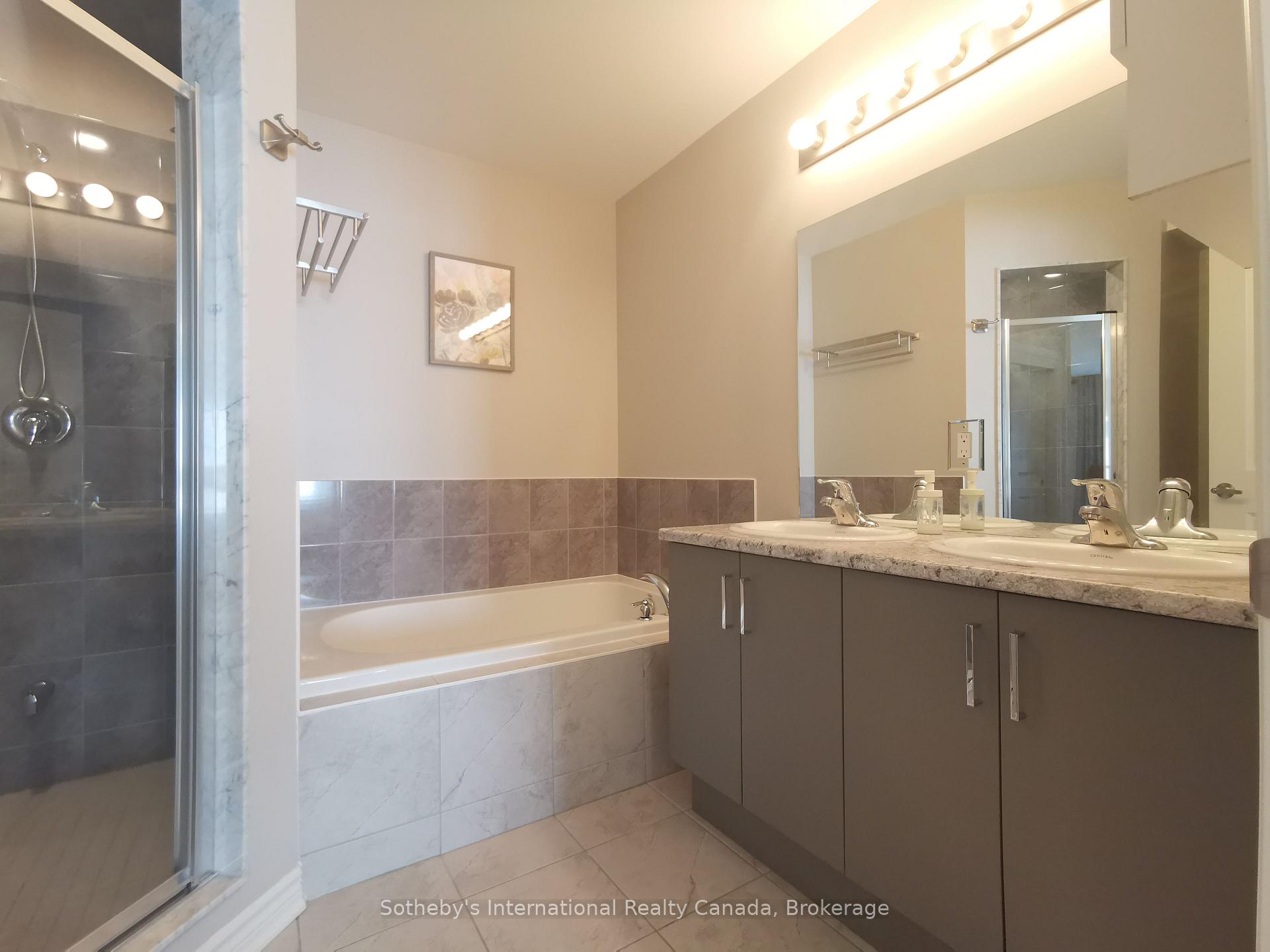 Photo 15 of 4 Spooner Crescent, Collingwood — HOMEH