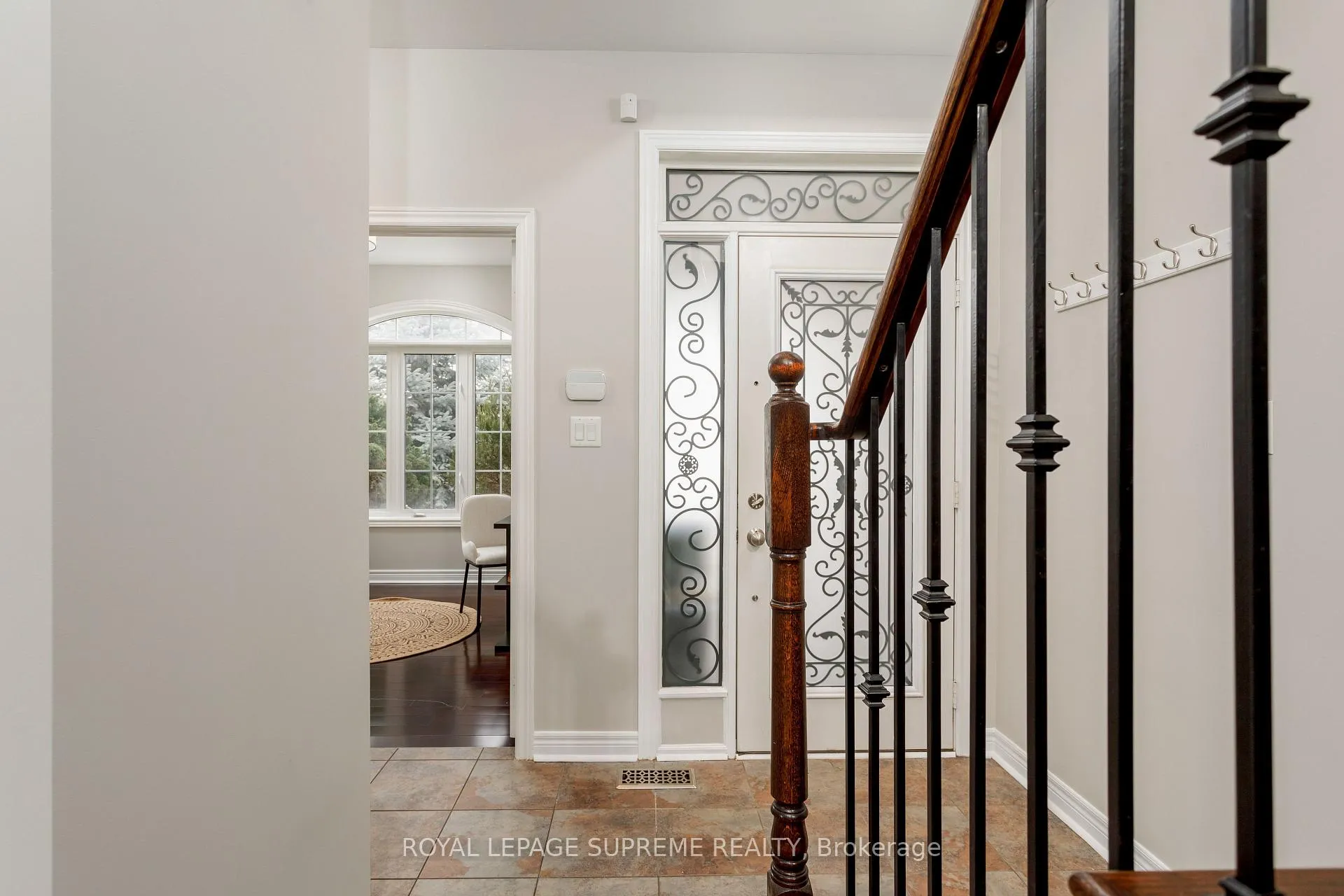 Photo 4 of 90 Lightcatcher Circle, Brampton, Bram East — HOMEH