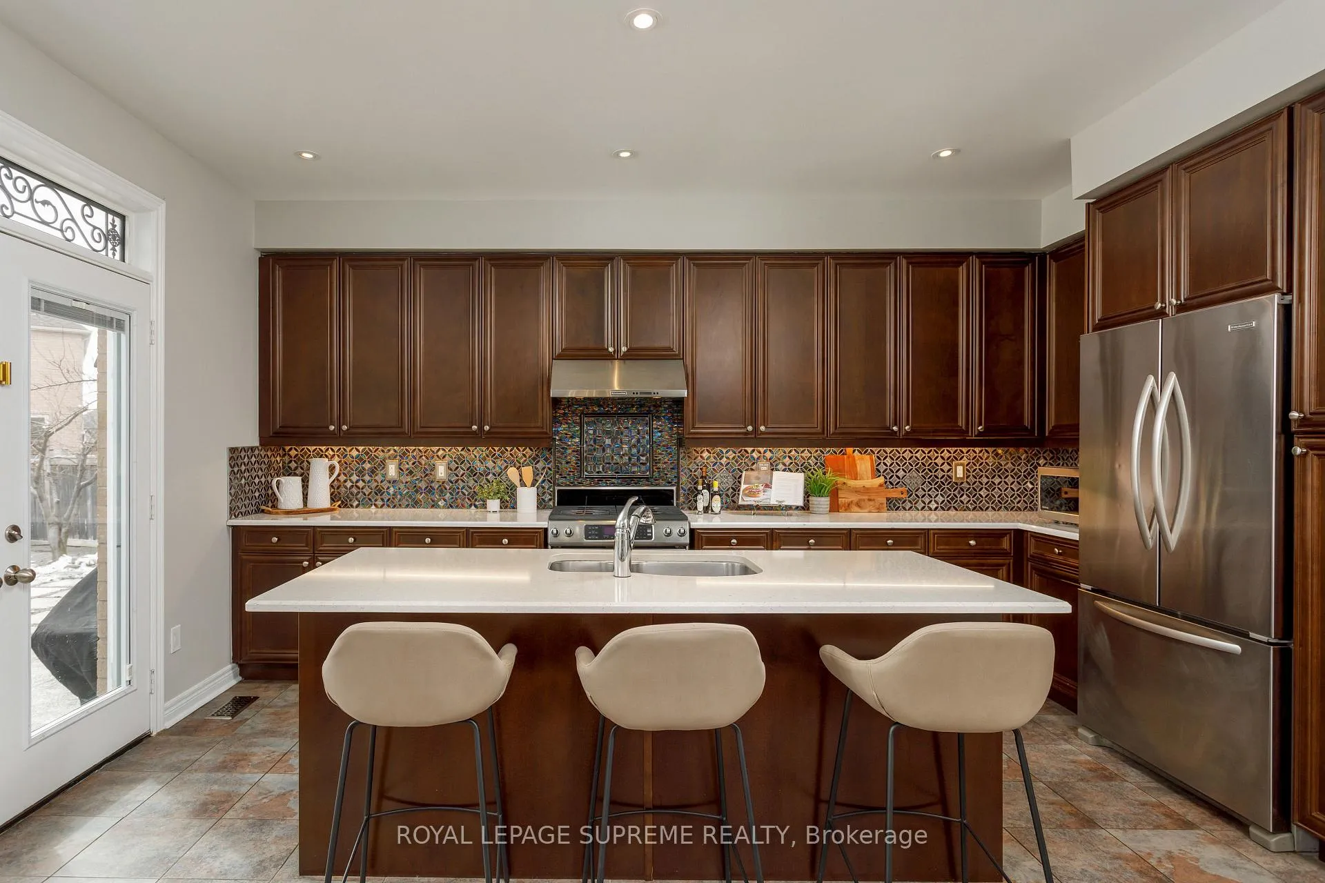 Photo 14 of 90 Lightcatcher Circle, Brampton, Bram East — HOMEH
