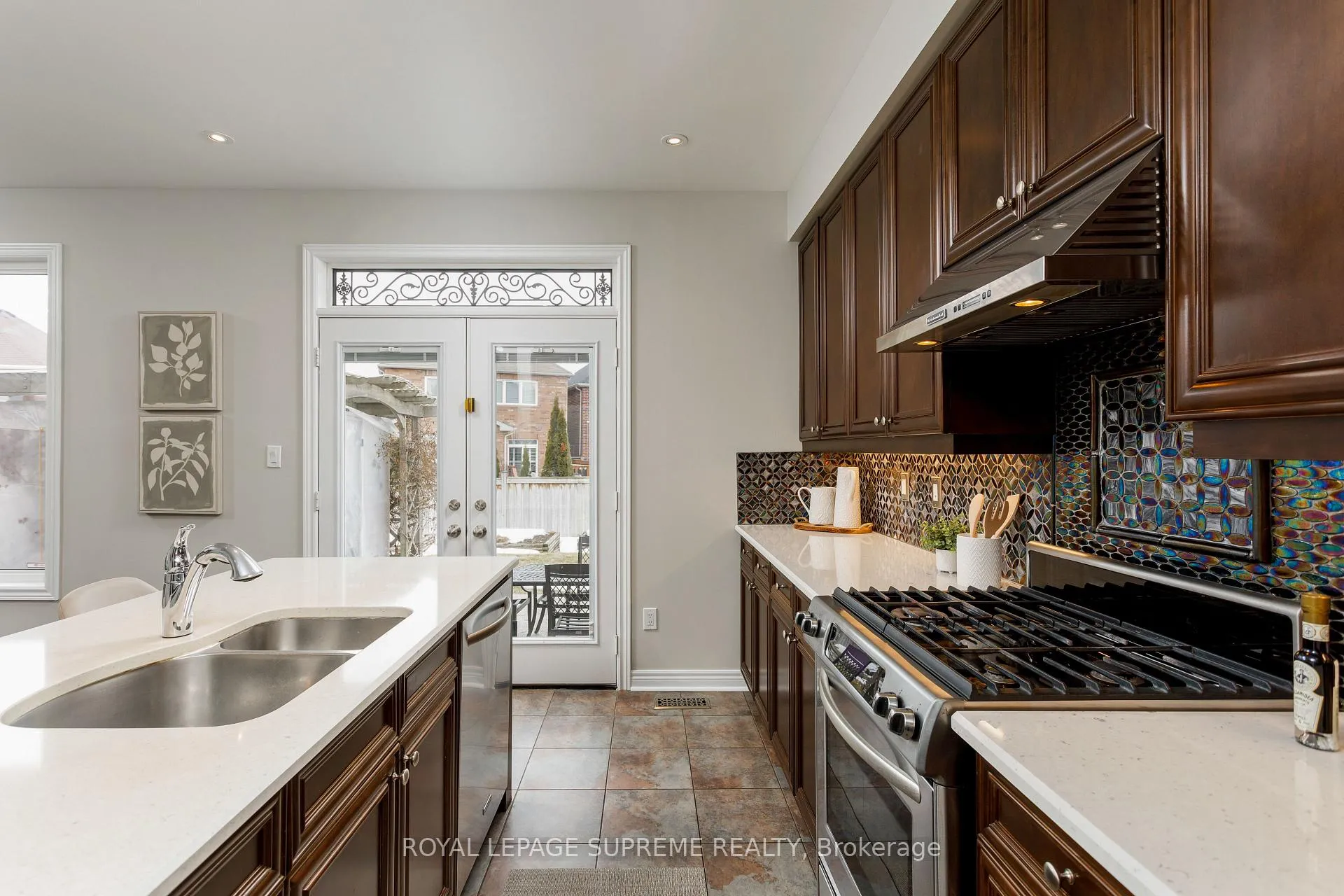 Photo 15 of 90 Lightcatcher Circle, Brampton, Bram East — HOMEH